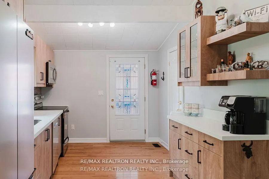 Photo 12 of 408 Curry Road, Midland — HOMEH