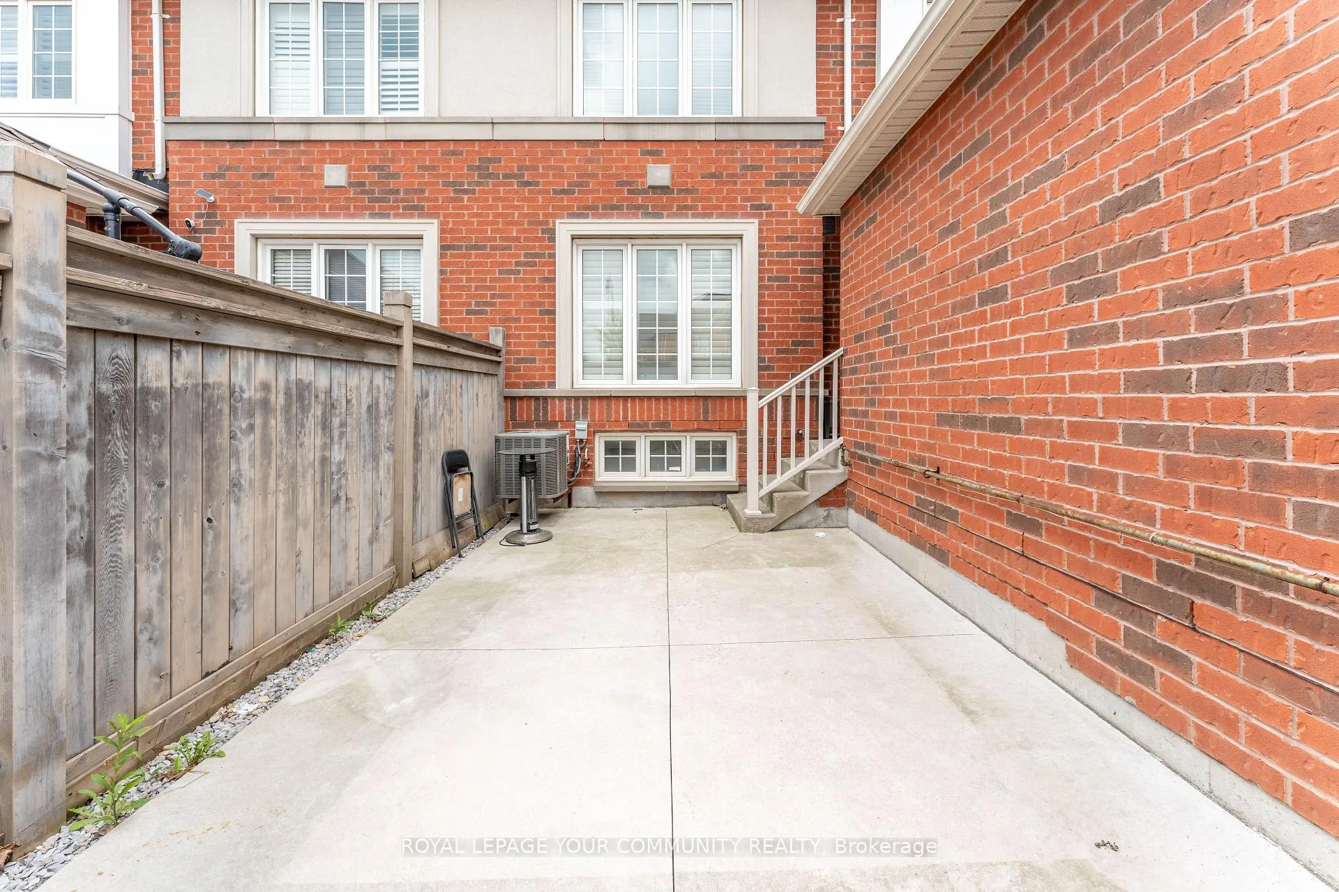 Photo 1 of 6 Bellchase Trail, Brampton, Bram East — HOMEH