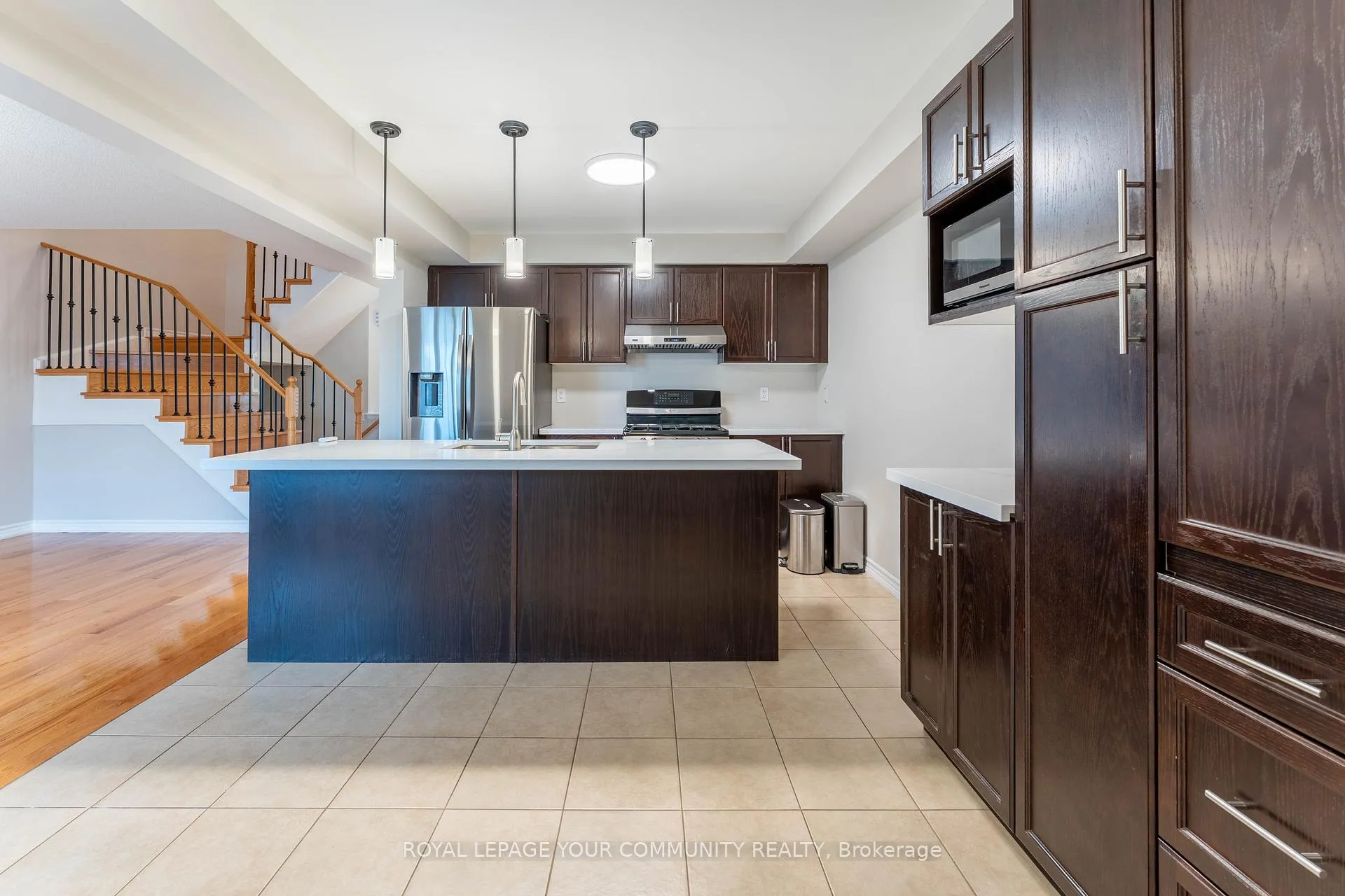Photo 2 of 6 Bellchase Trail, Brampton, Bram East — HOMEH