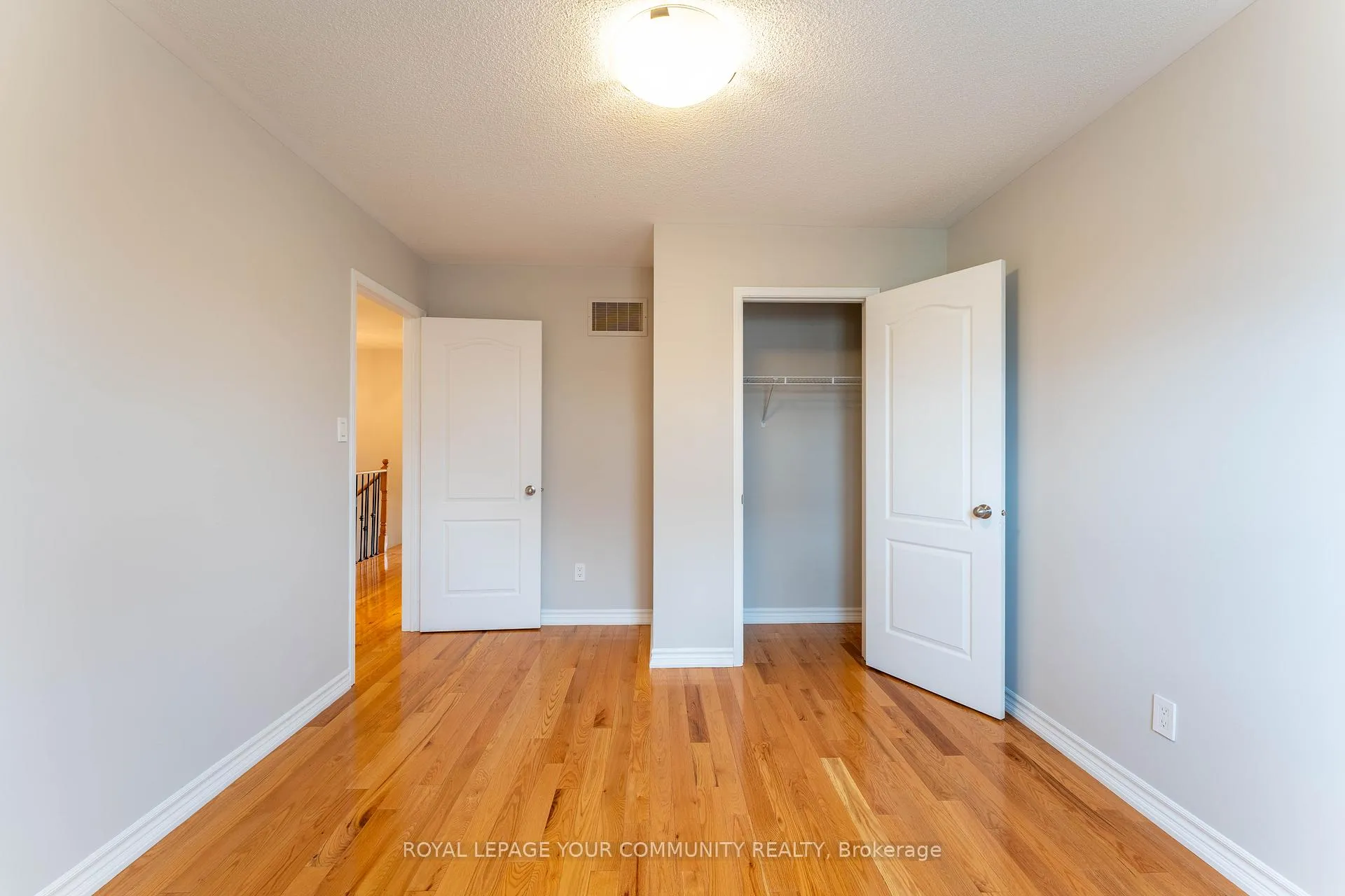 Photo 12 of 6 Bellchase Trail, Brampton, Bram East — HOMEH