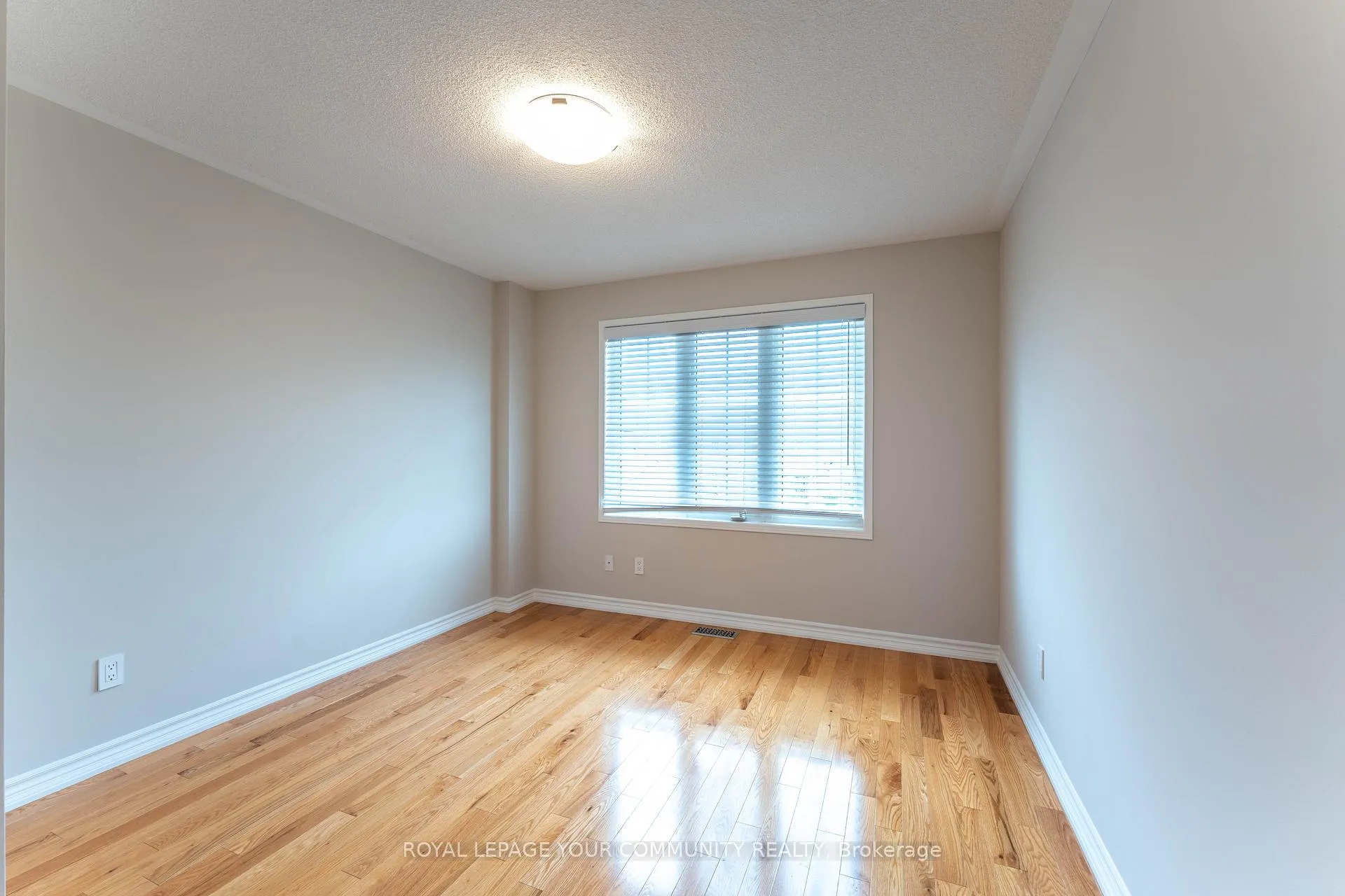Photo 15 of 6 Bellchase Trail, Brampton, Bram East — HOMEH