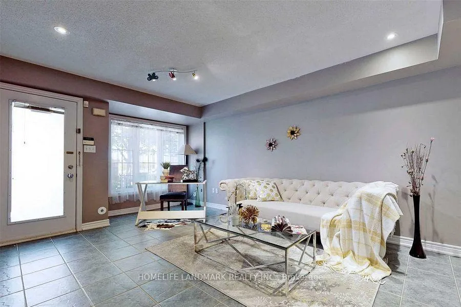 Photo 4 of 2767 Bur Oak Avenue, Markham, Cornell — HOMEH