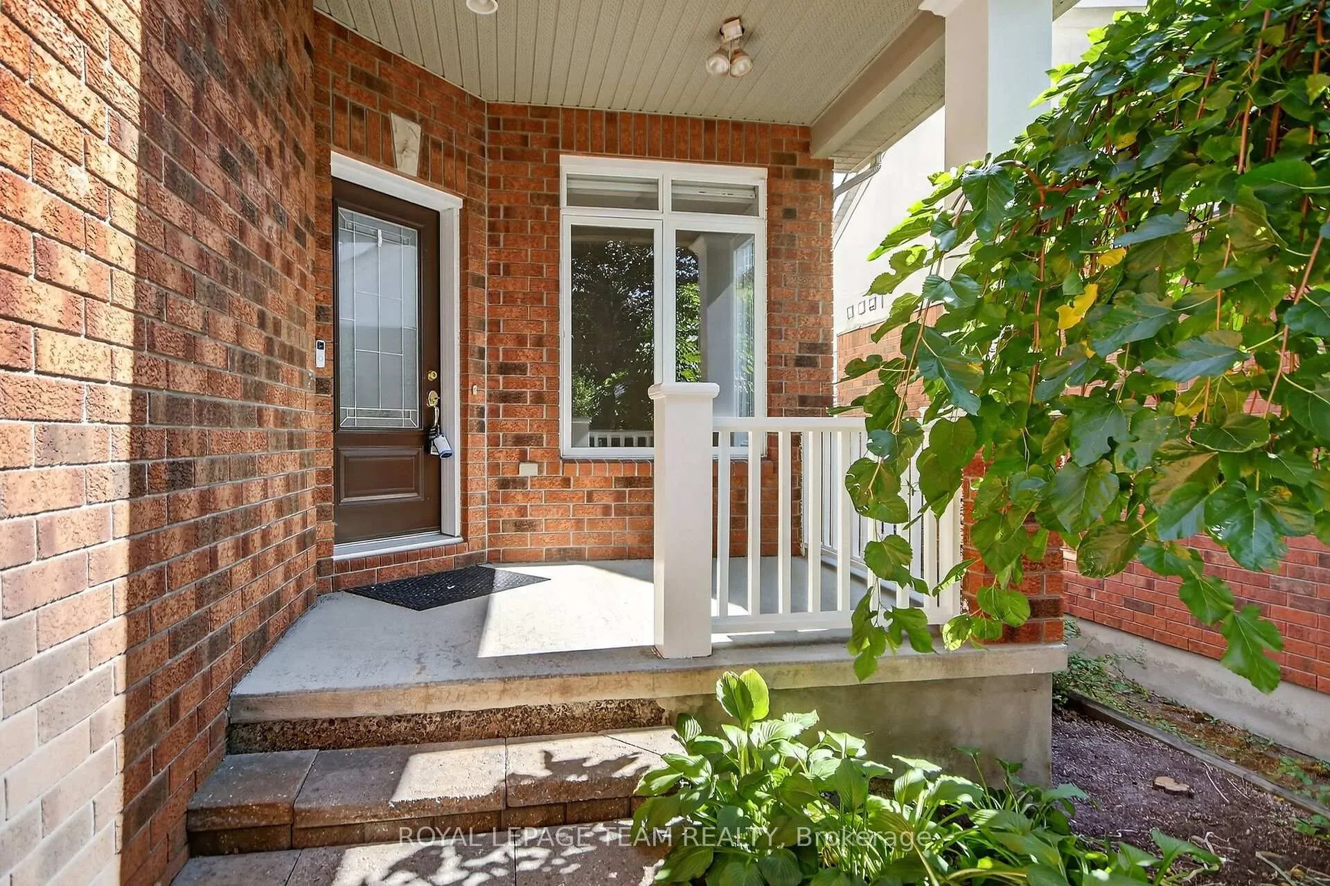 Photo 3 of 6 Stonecroft Terrace, Ottawa, Kanata - Kanata Lakes/Heritage Hills — HOMEH
