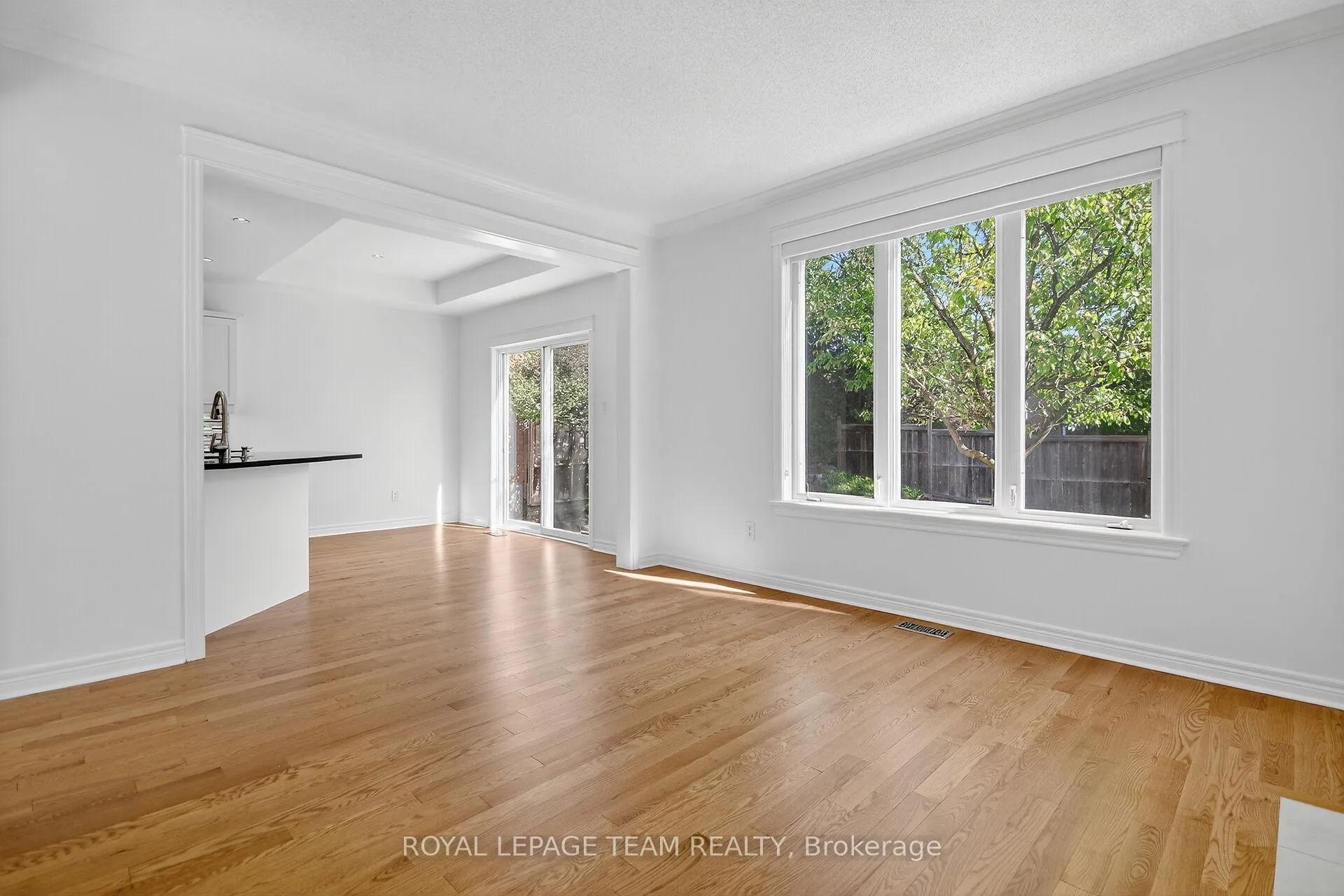 Photo 20 of 6 Stonecroft Terrace, Ottawa, Kanata - Kanata Lakes/Heritage Hills — HOMEH