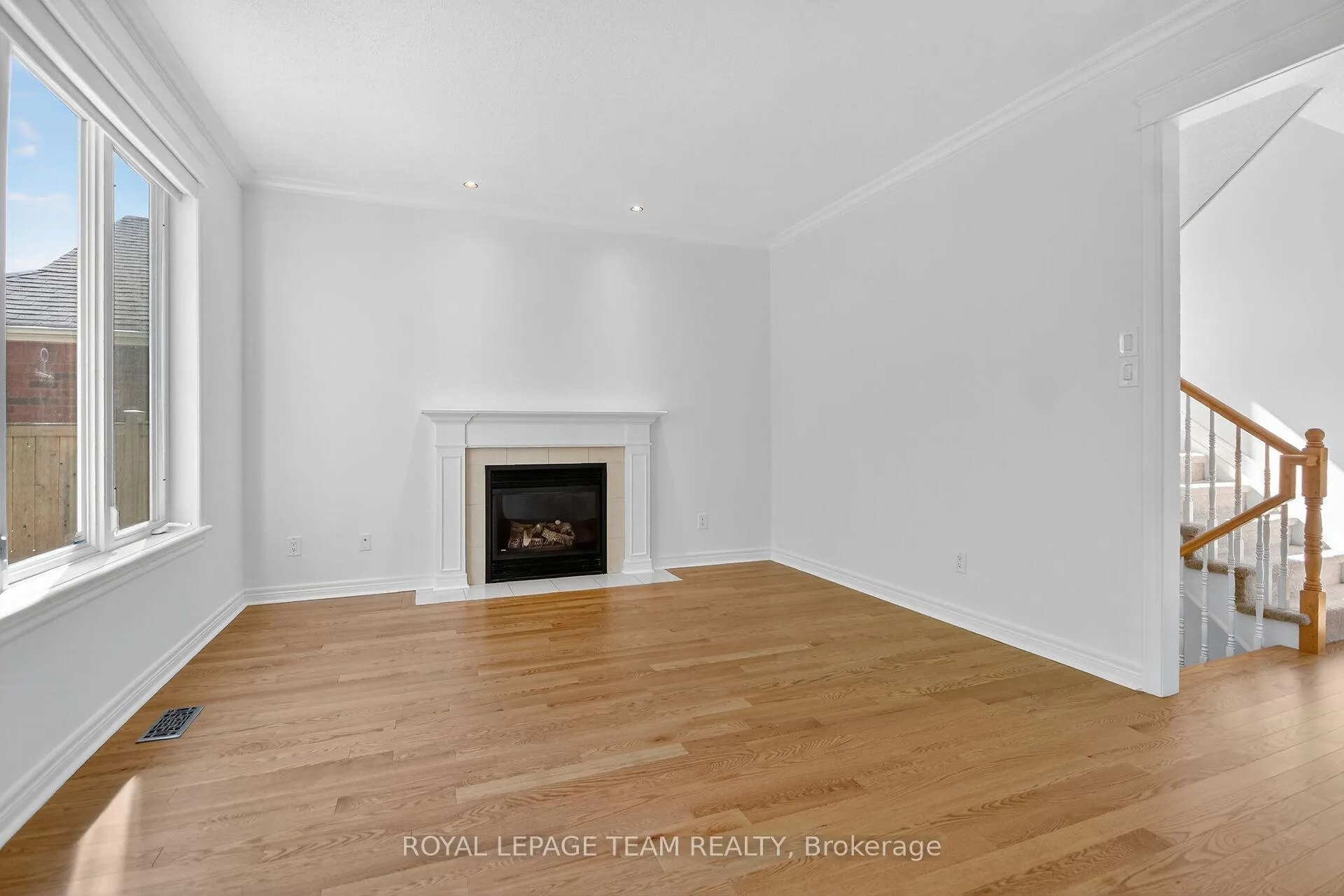 Photo 24 of 6 Stonecroft Terrace, Ottawa, Kanata - Kanata Lakes/Heritage Hills — HOMEH
