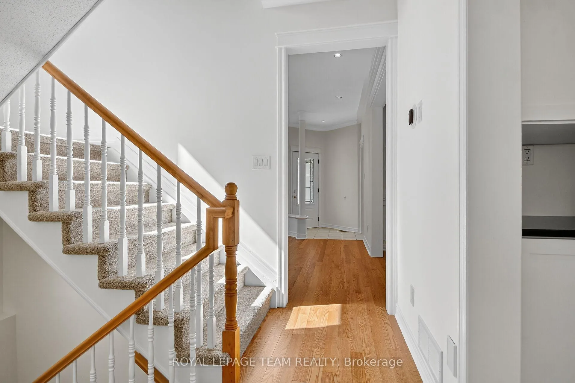 Photo 26 of 6 Stonecroft Terrace, Ottawa, Kanata - Kanata Lakes/Heritage Hills — HOMEH
