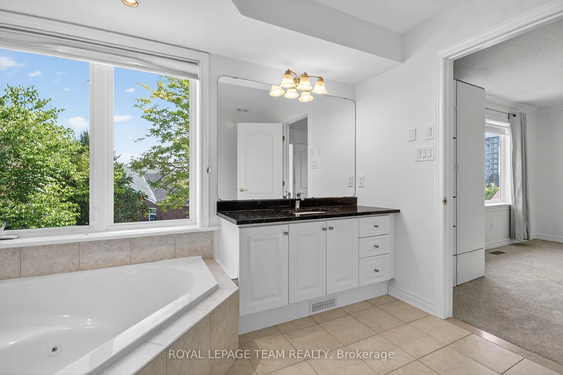 Photo 33 of 6 Stonecroft Terrace, Ottawa, Kanata - Kanata Lakes/Heritage Hills — HOMEH