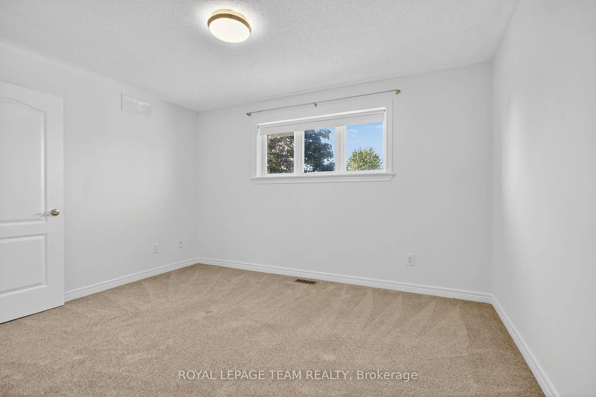 Photo 35 of 6 Stonecroft Terrace, Ottawa, Kanata - Kanata Lakes/Heritage Hills — HOMEH