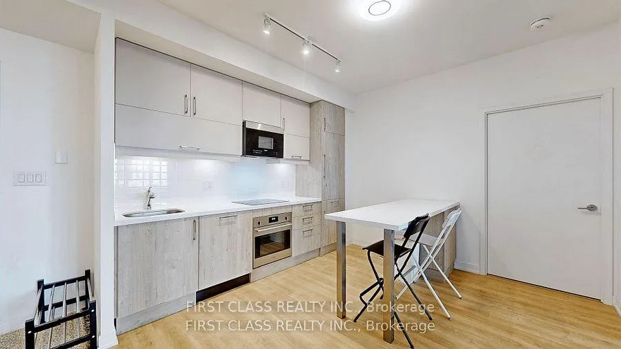 Photo 2 of Unit 730A, 8119 Birchmount Rd, Markham, Unionville — HOMEH