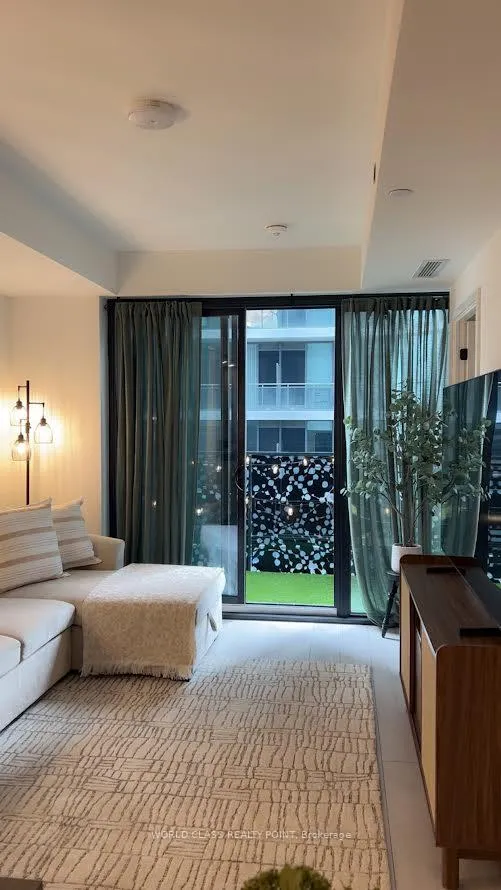 Front of Unit 2909, 55 Charles Street E
