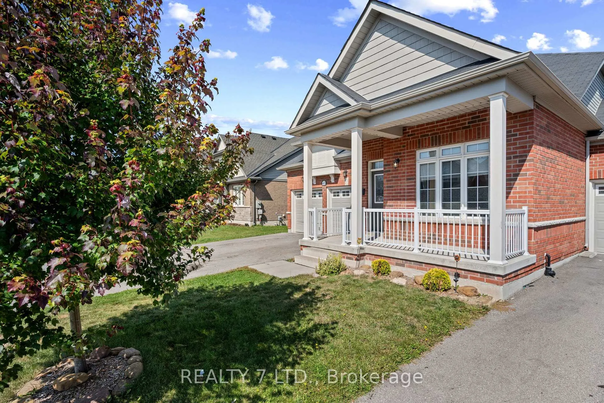 Photo 2 of 4427 Shuttleworth Drive, Niagara Falls, Lyons Creek — HOMEH