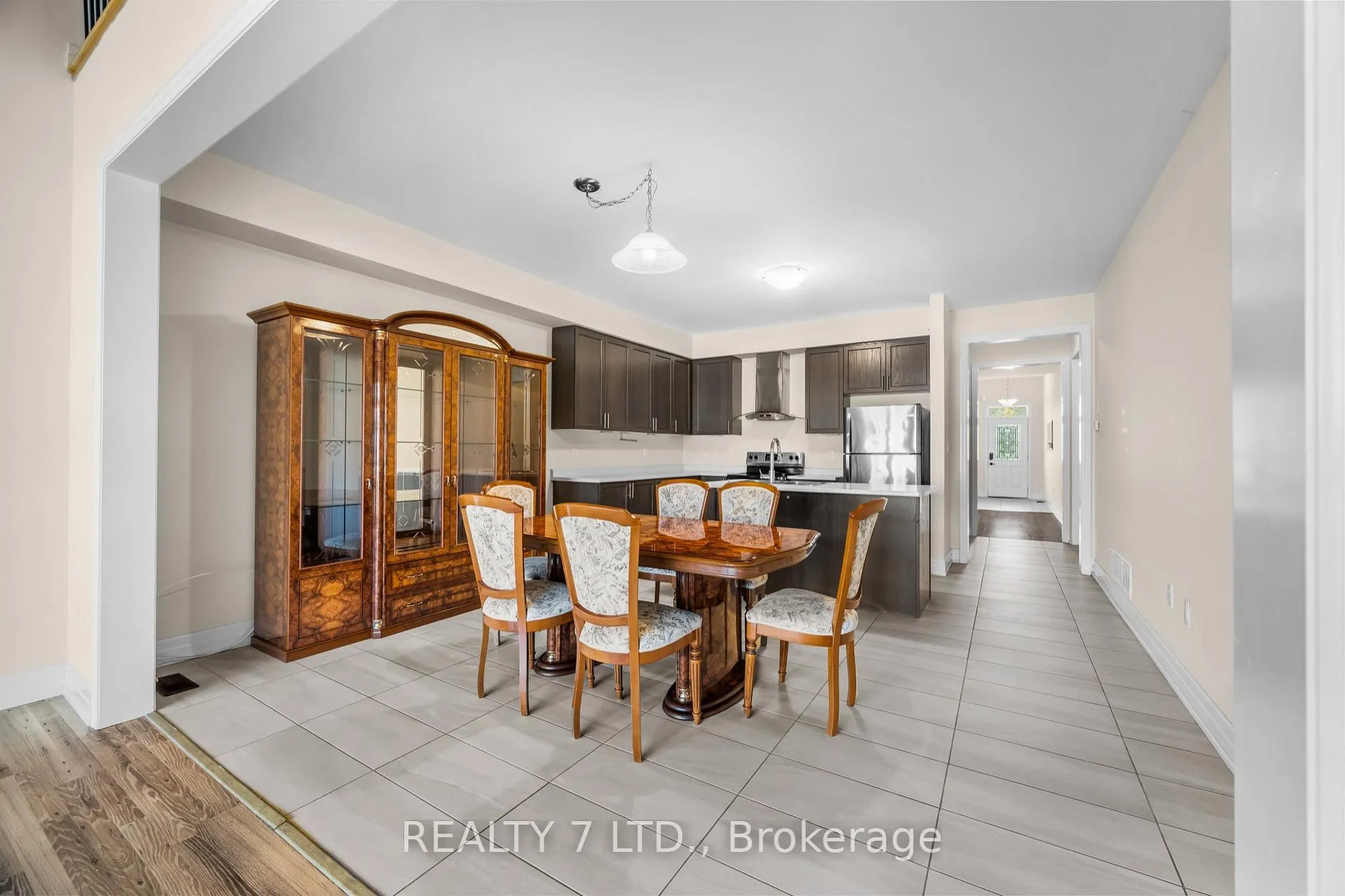 Photo 10 of 4427 Shuttleworth Drive, Niagara Falls, Lyons Creek — HOMEH