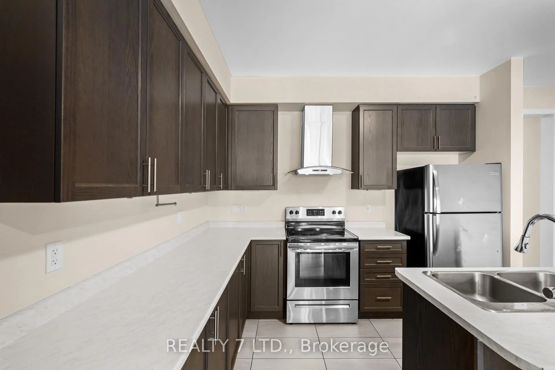 Photo 11 of 4427 Shuttleworth Drive, Niagara Falls, Lyons Creek — HOMEH