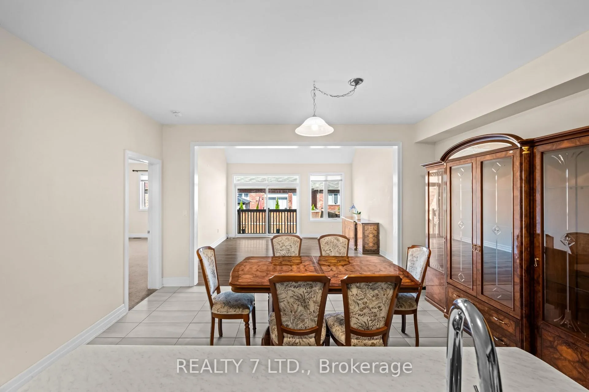 Photo 12 of 4427 Shuttleworth Drive, Niagara Falls, Lyons Creek — HOMEH