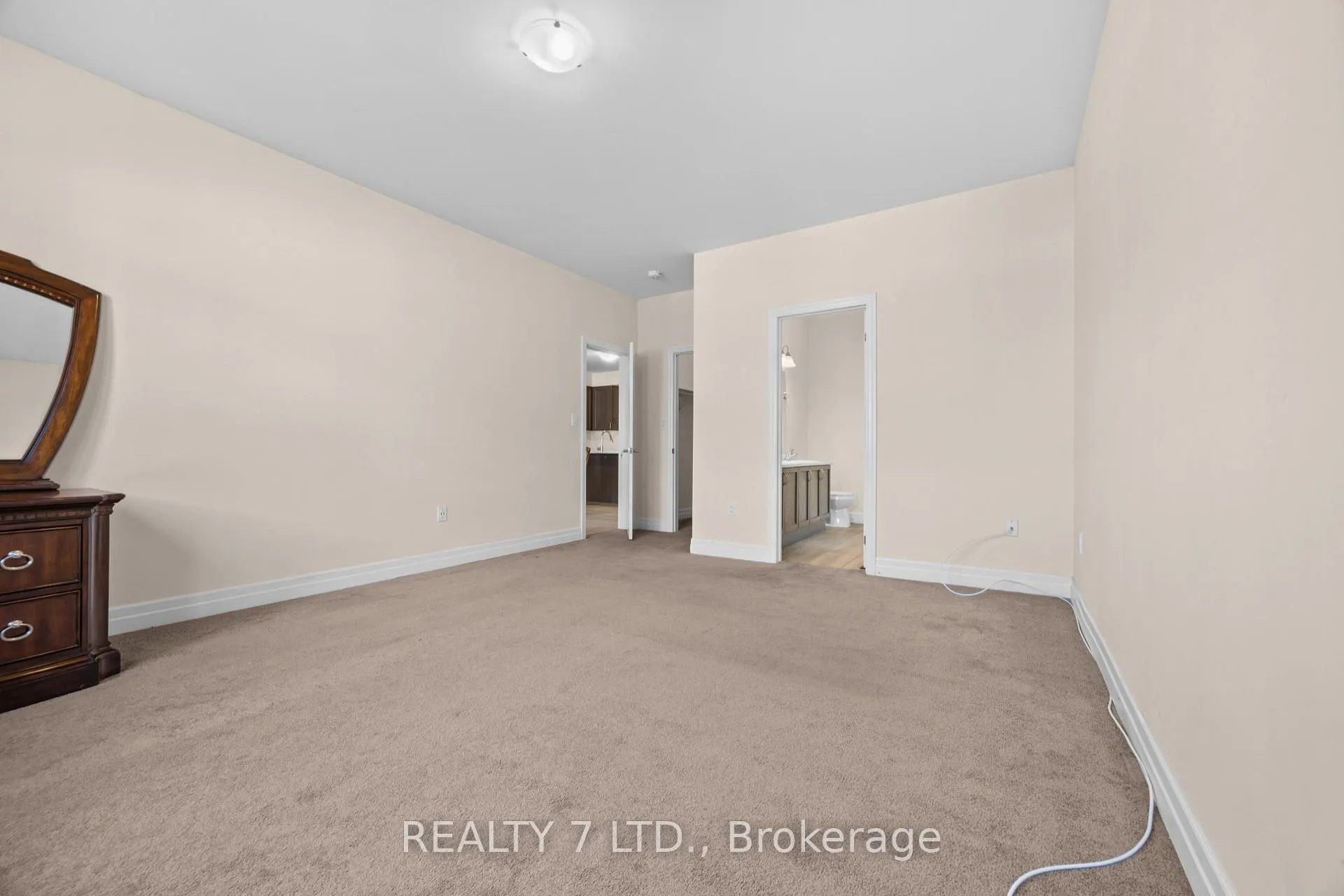 Photo 18 of 4427 Shuttleworth Drive, Niagara Falls, Lyons Creek — HOMEH