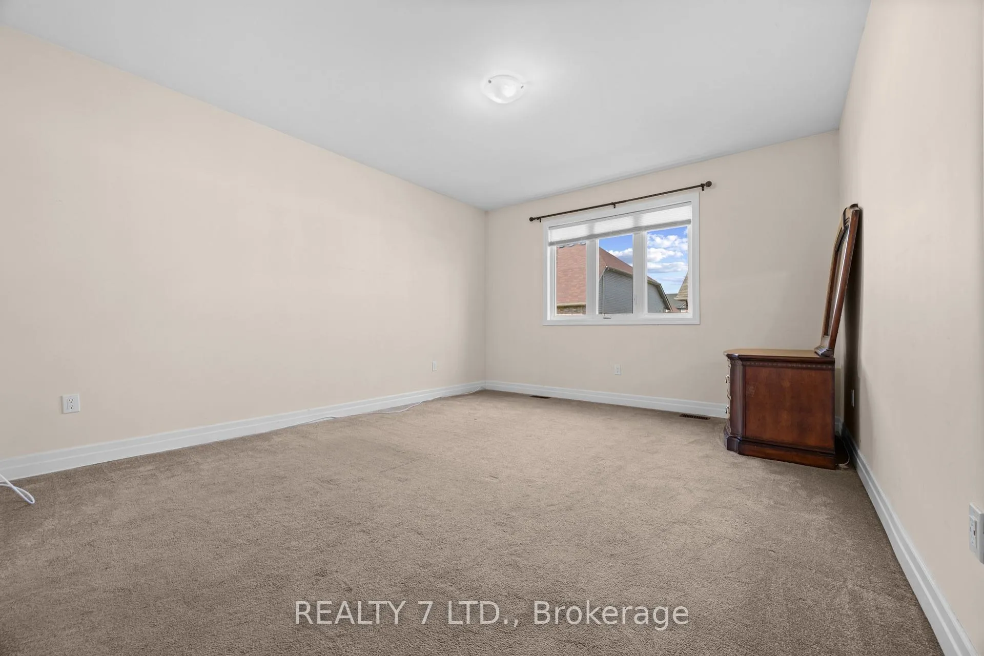 Photo 19 of 4427 Shuttleworth Drive, Niagara Falls, Lyons Creek — HOMEH