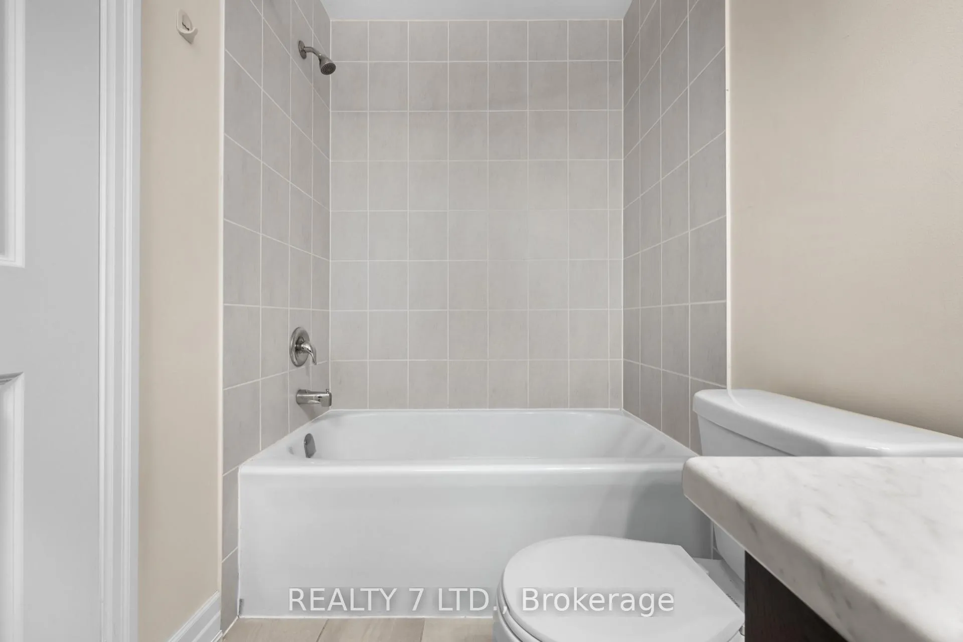 Photo 27 of 4427 Shuttleworth Drive, Niagara Falls, Lyons Creek — HOMEH