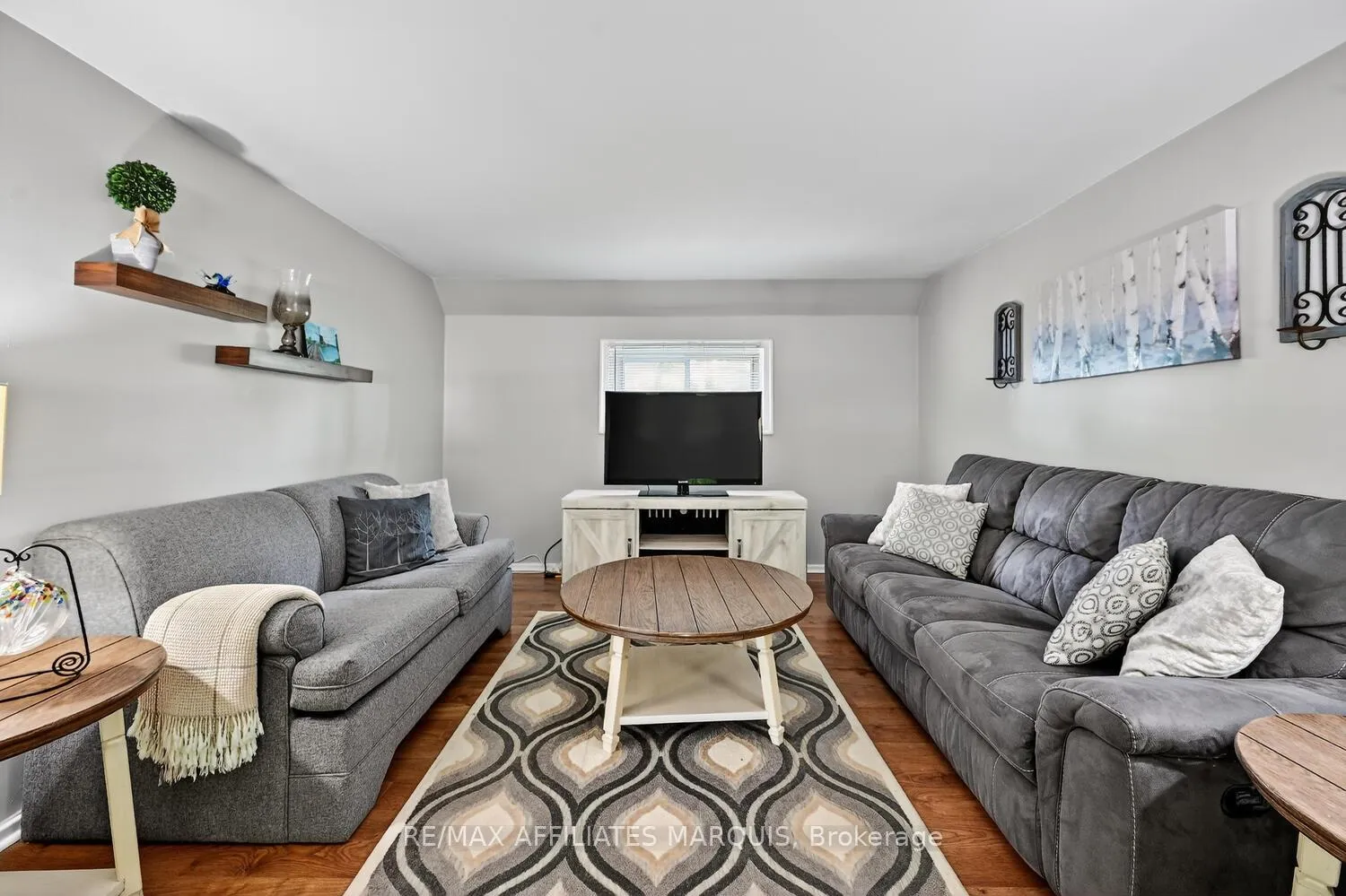 Photo 13 of 40 Oak Street, Smiths Falls — HOMEH