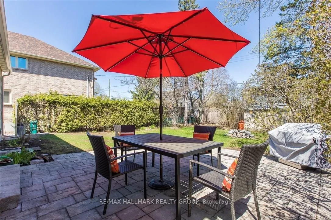 Photo 21 of 315 Summit Avenue, Ottawa, Alta Vista/Faircrest Heights — HOMEH