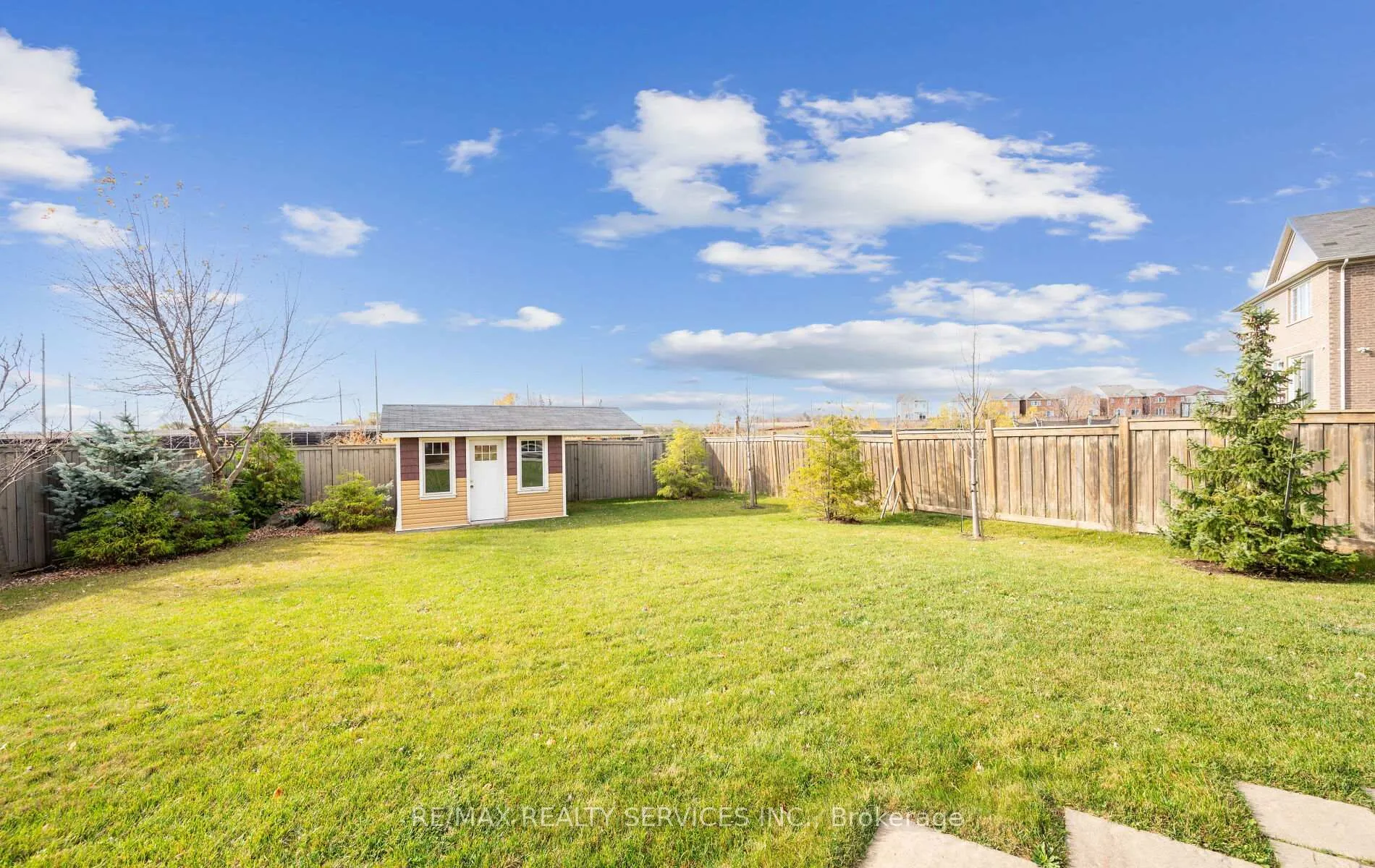 Photo 45 of 182 Tysonville Circle, Brampton, Northwest Brampton — HOMEH