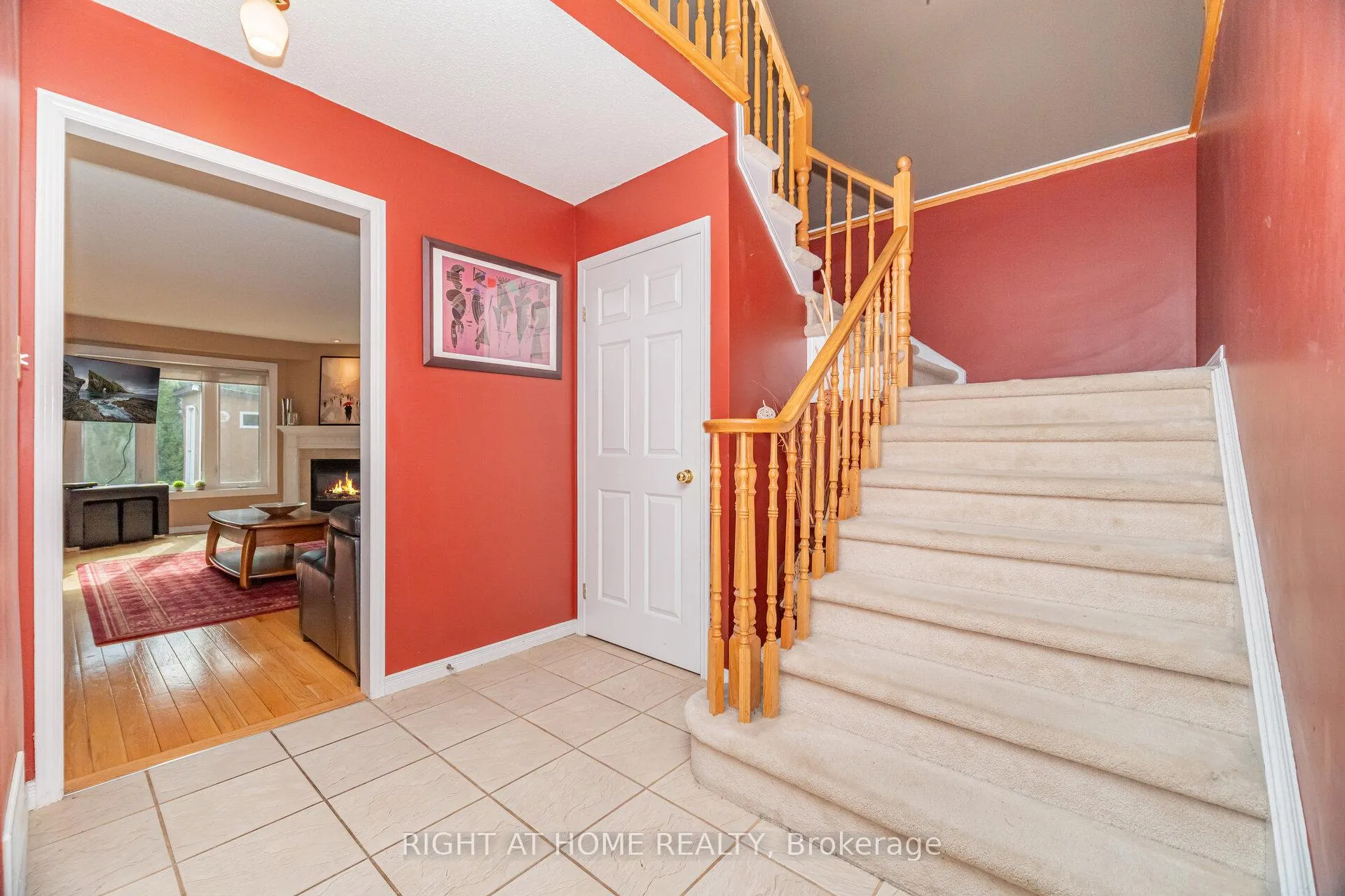Photo 23 of 1316 Inglehart Drive, Burlington, Tansley — HOMEH