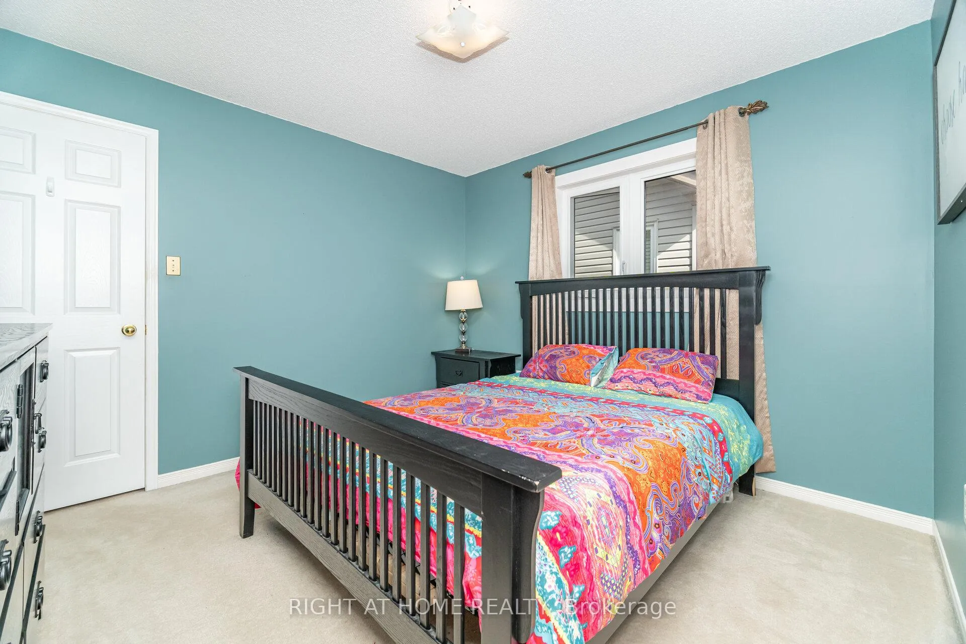 Photo 34 of 1316 Inglehart Drive, Burlington, Tansley — HOMEH