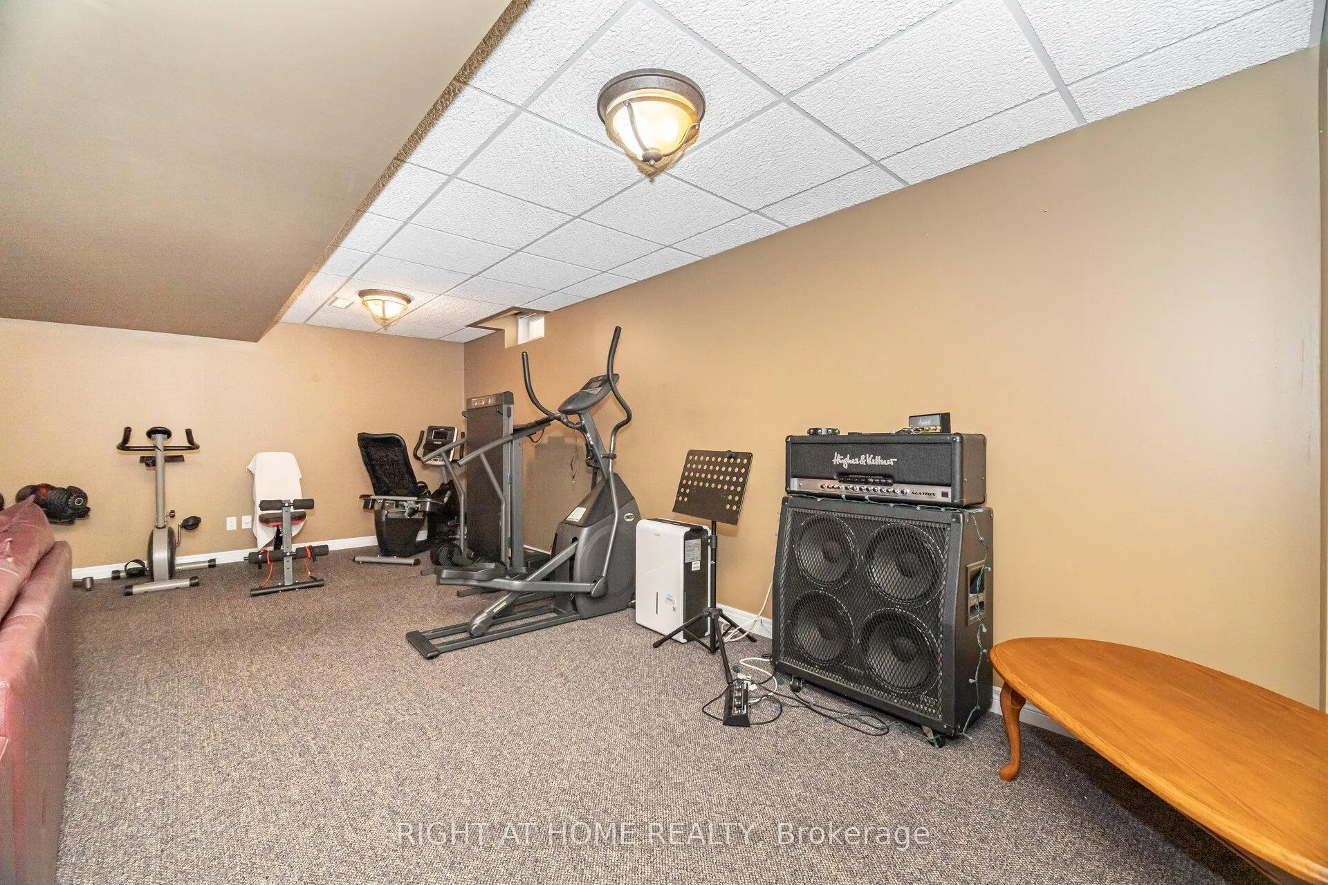 Photo 41 of 1316 Inglehart Drive, Burlington, Tansley — HOMEH