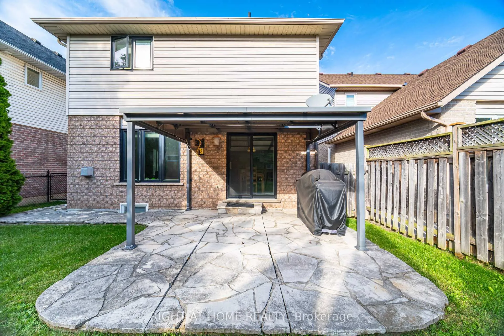 Photo 46 of 1316 Inglehart Drive, Burlington, Tansley — HOMEH