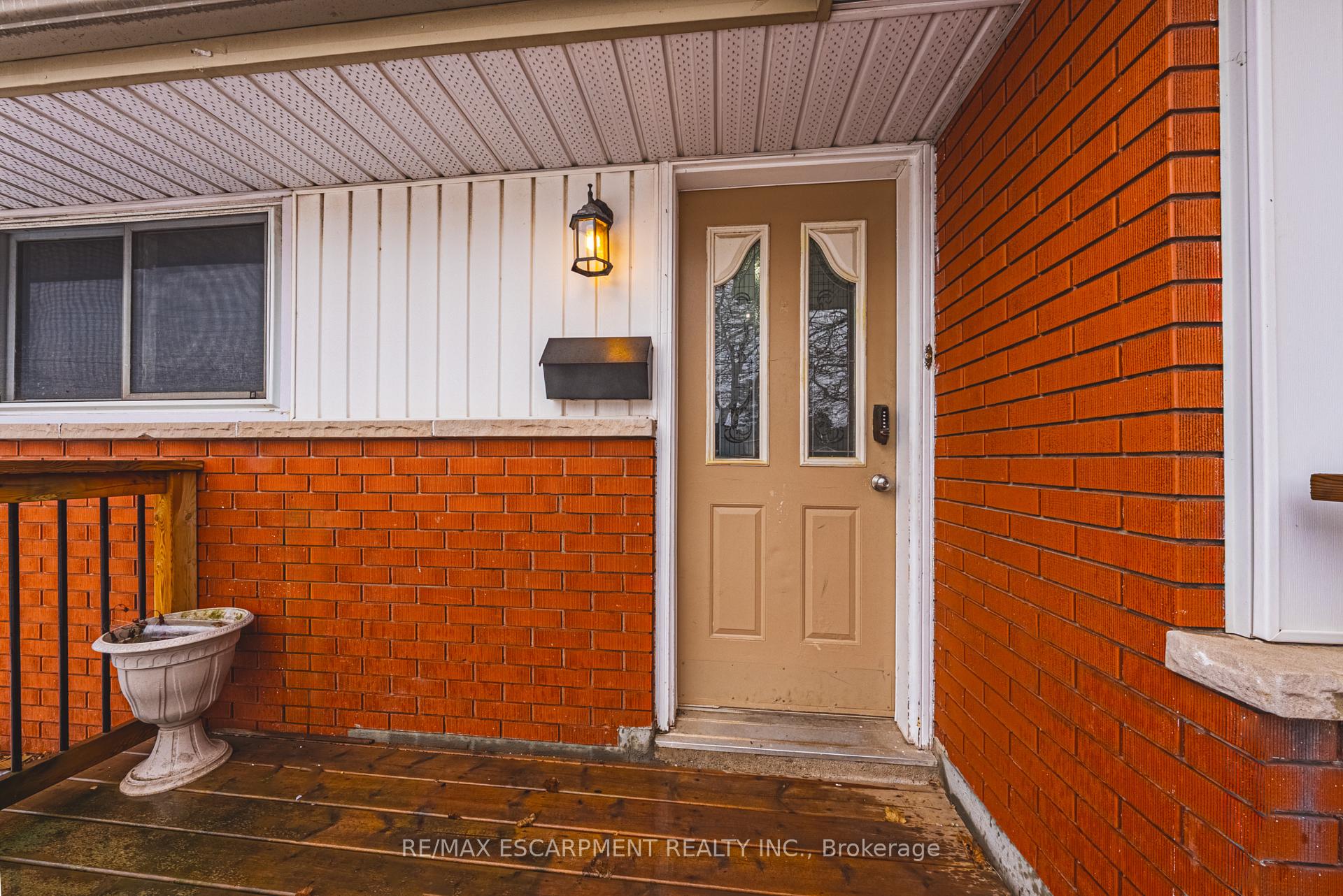 Photo 5 of 406 Appleby Line, Burlington, Shoreacres — HOMEH