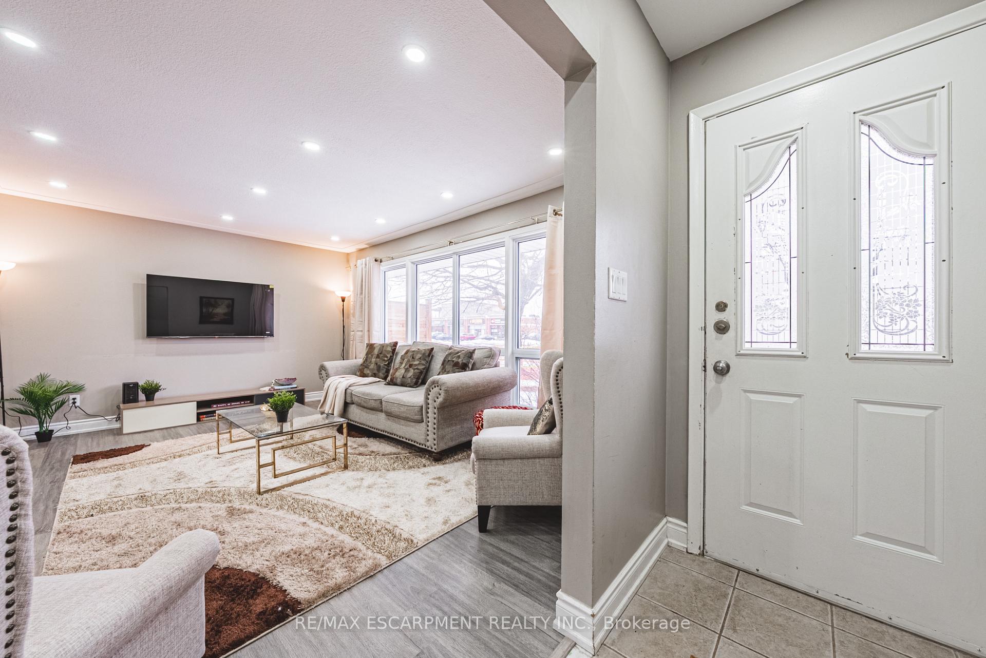Photo 7 of 406 Appleby Line, Burlington, Shoreacres — HOMEH