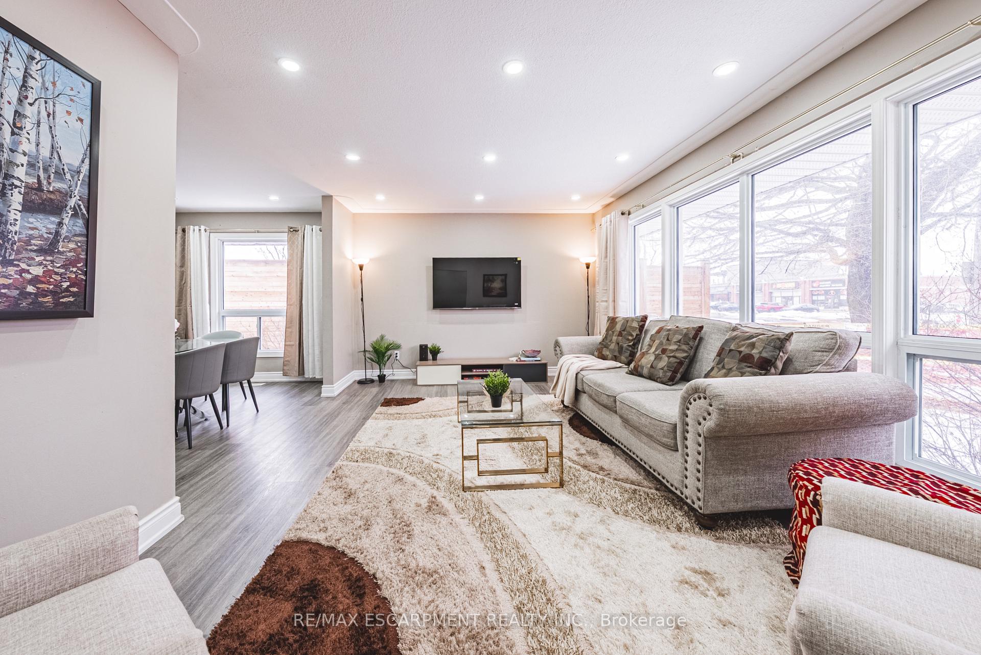 Photo 8 of 406 Appleby Line, Burlington, Shoreacres — HOMEH