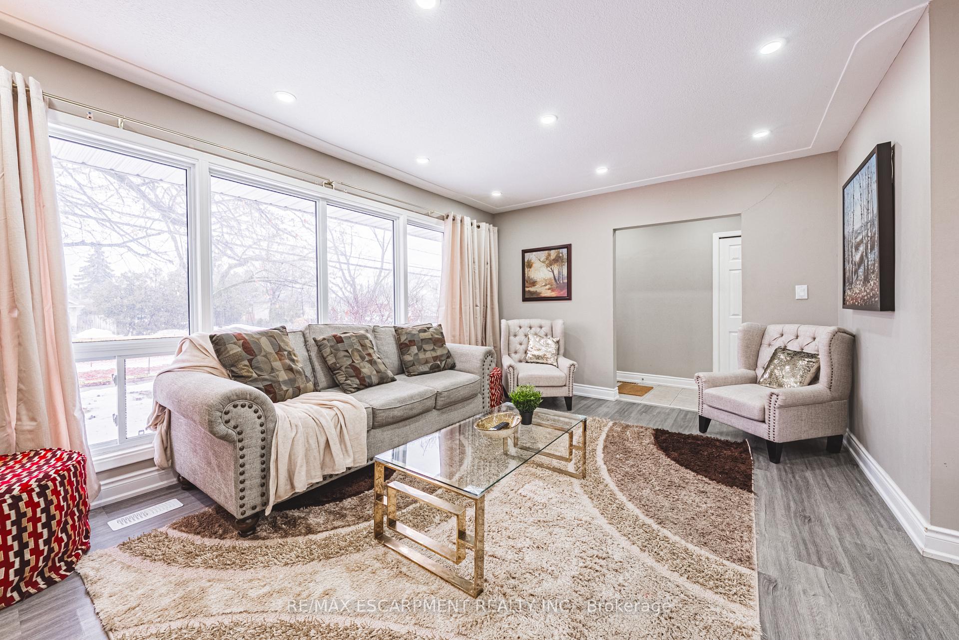 Photo 11 of 406 Appleby Line, Burlington, Shoreacres — HOMEH