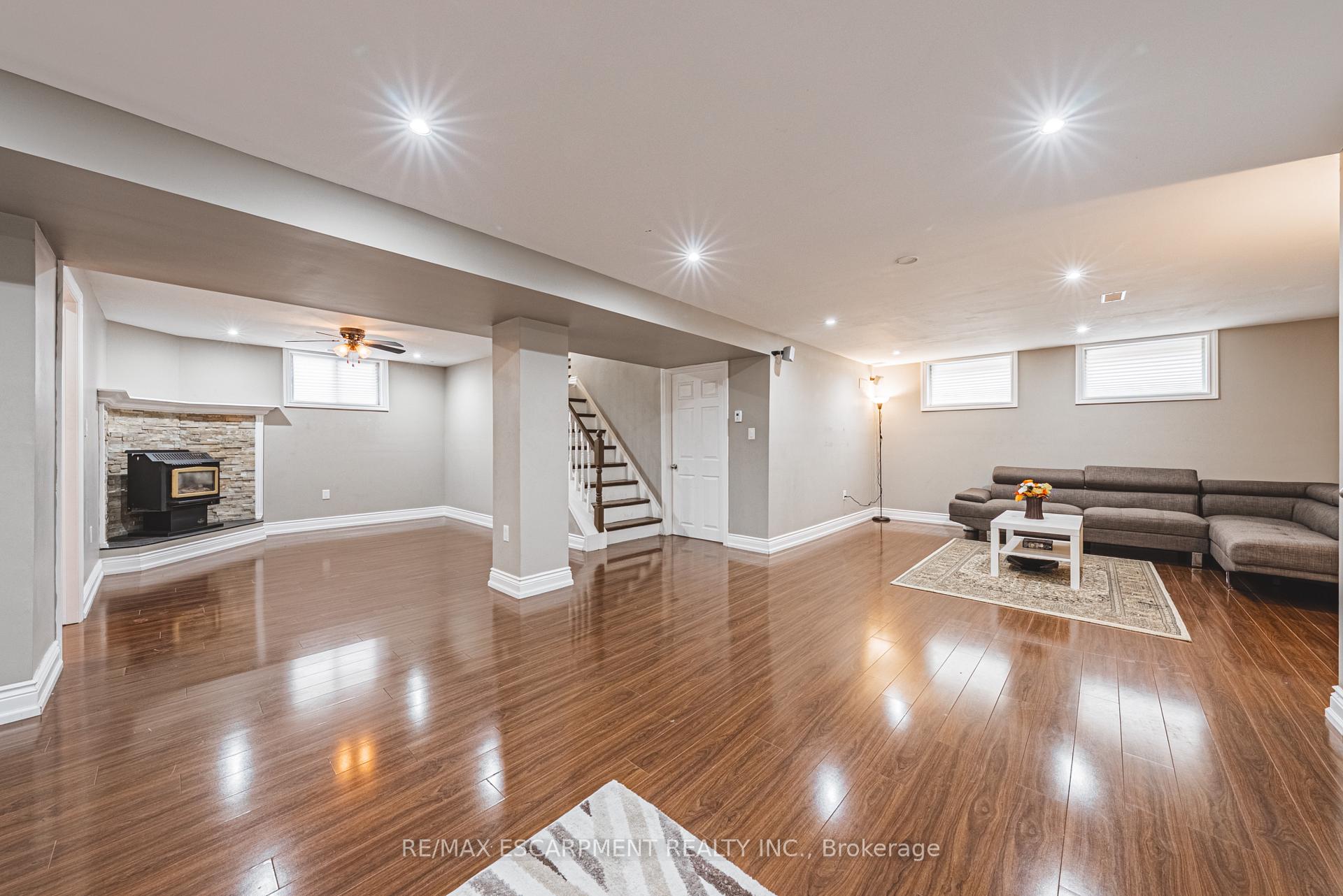 Photo 31 of 406 Appleby Line, Burlington, Shoreacres — HOMEH