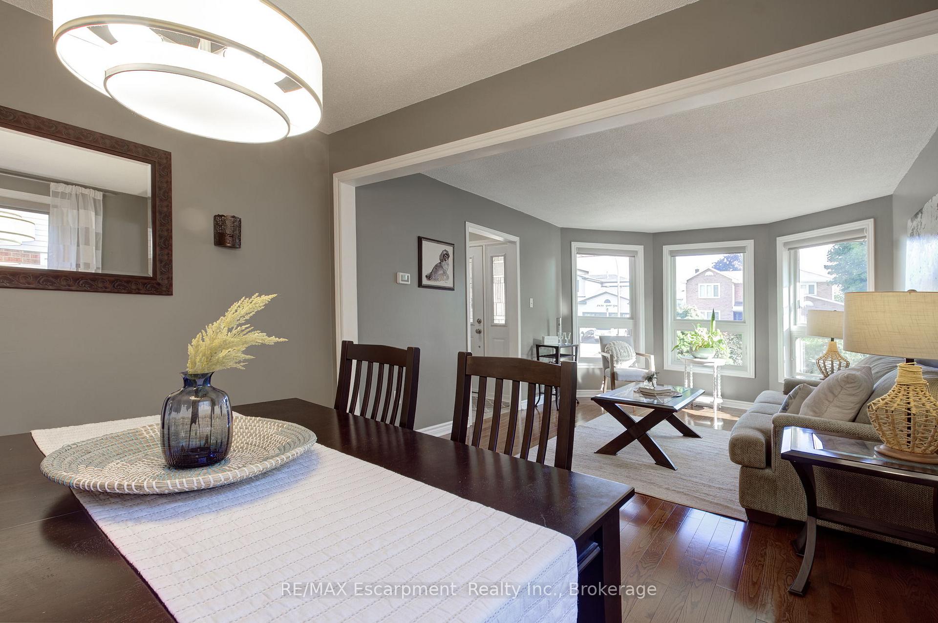 Photo 13 of 3415 Bristol Drive, Burlington, Palmer — HOMEH