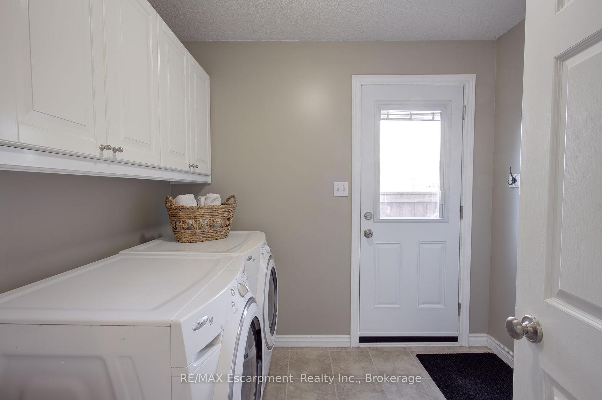 Photo 24 of 3415 Bristol Drive, Burlington, Palmer — HOMEH