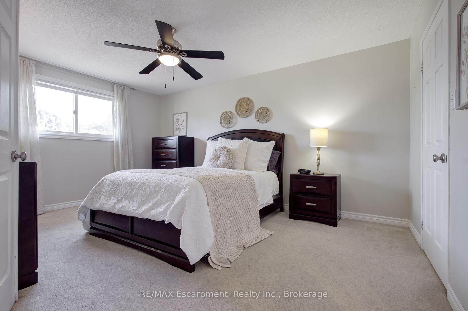 Photo 27 of 3415 Bristol Drive, Burlington, Palmer — HOMEH