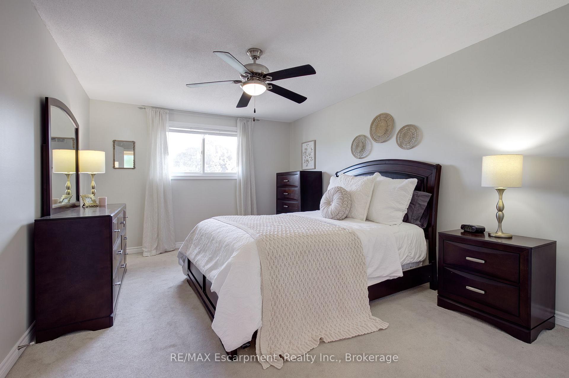 Photo 28 of 3415 Bristol Drive, Burlington, Palmer — HOMEH