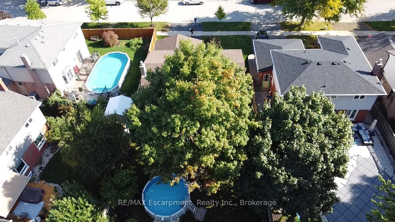 Photo 47 of 3415 Bristol Drive, Burlington, Palmer — HOMEH