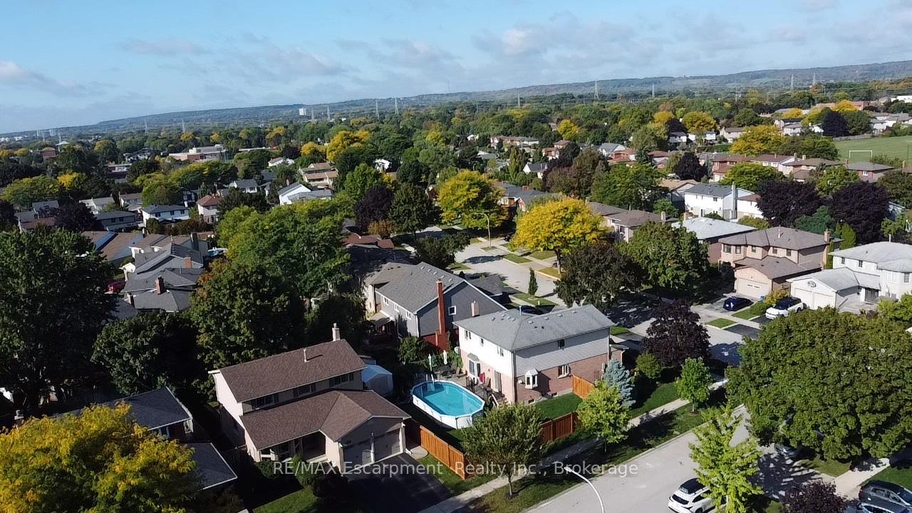 Photo 48 of 3415 Bristol Drive, Burlington, Palmer — HOMEH