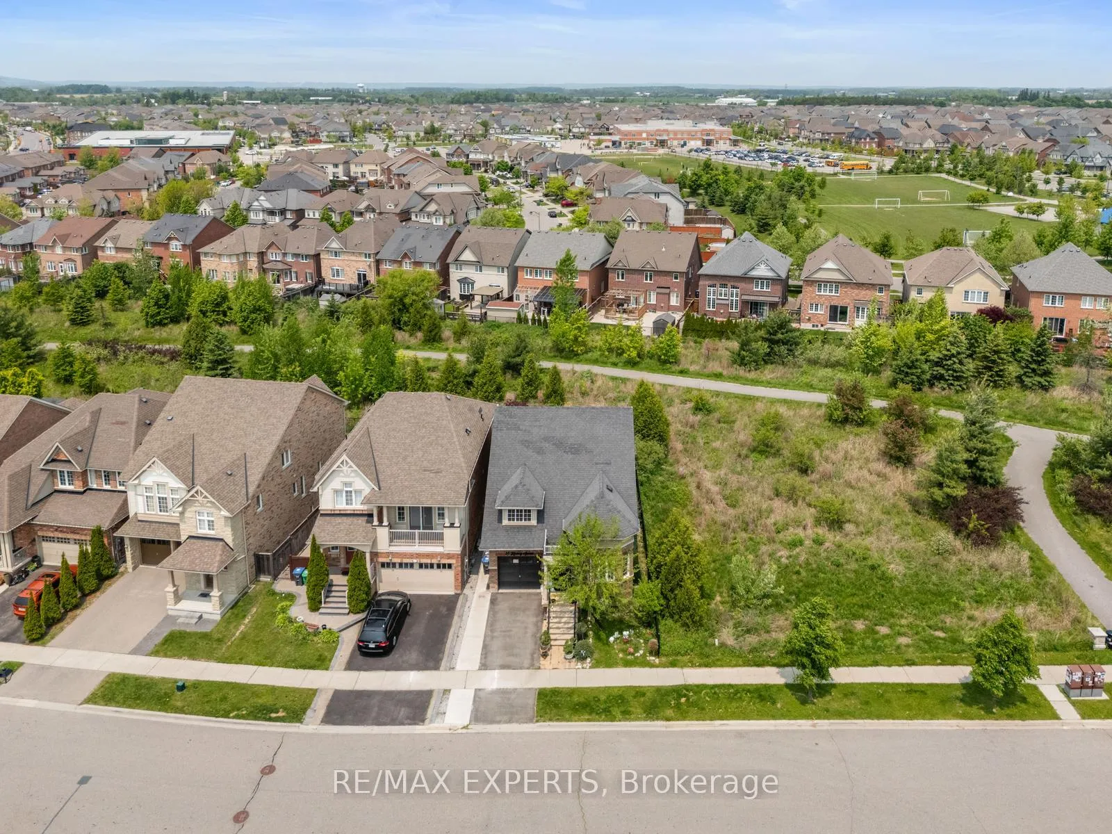 Photo 1 of 24 Kearny Avenue, Caledon, Rural Caledon — HOMEH
