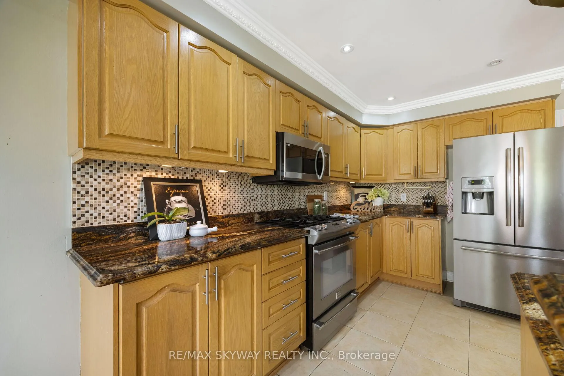 Photo 245 of 57 Banington Crescent, Brampton, Snelgrove — HOMEH