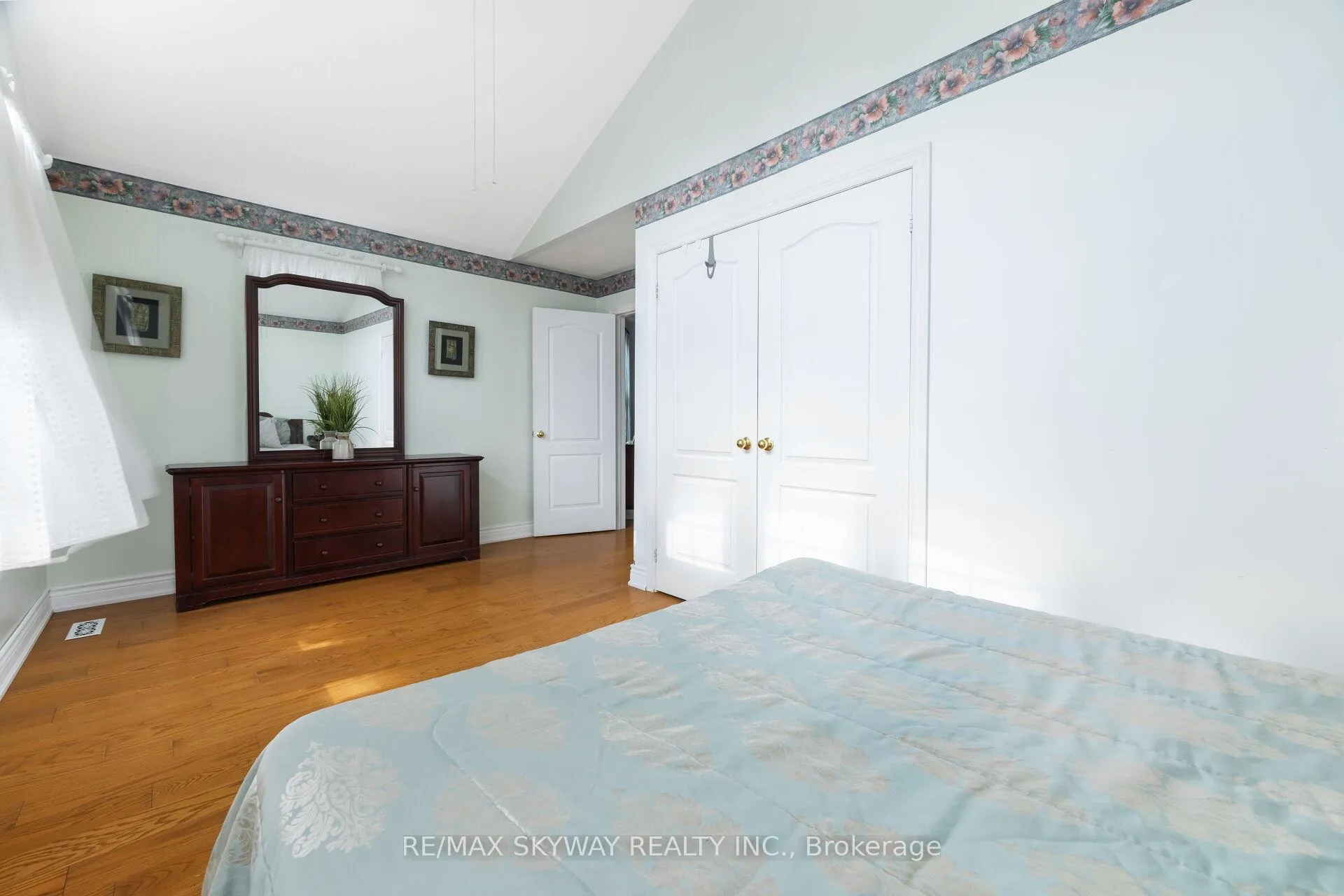 Photo 420 of 57 Banington Crescent, Brampton, Snelgrove — HOMEH