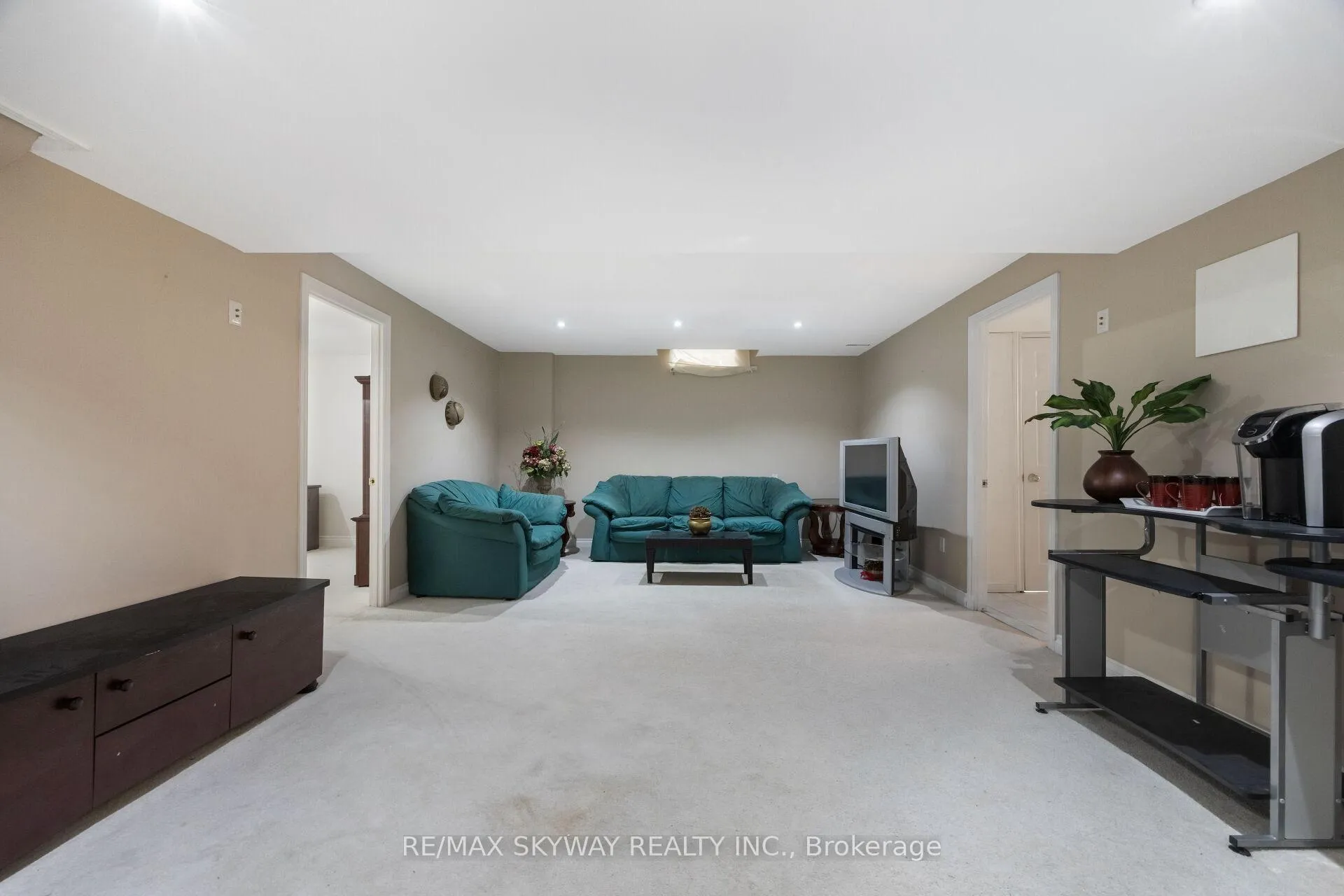Photo 523 of 57 Banington Crescent, Brampton, Snelgrove — HOMEH
