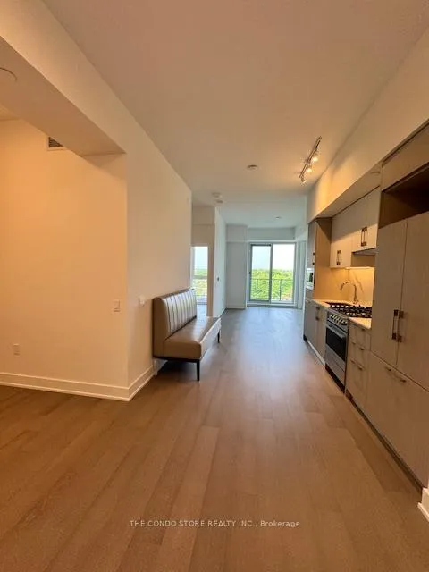 Photo 4 of Unit 905, 8 Manor Road W, Toronto, Yonge-Eglinton — HOMEH