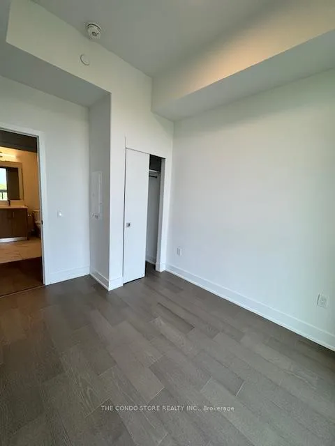 Photo 11 of Unit 905, 8 Manor Road W, Toronto, Yonge-Eglinton — HOMEH