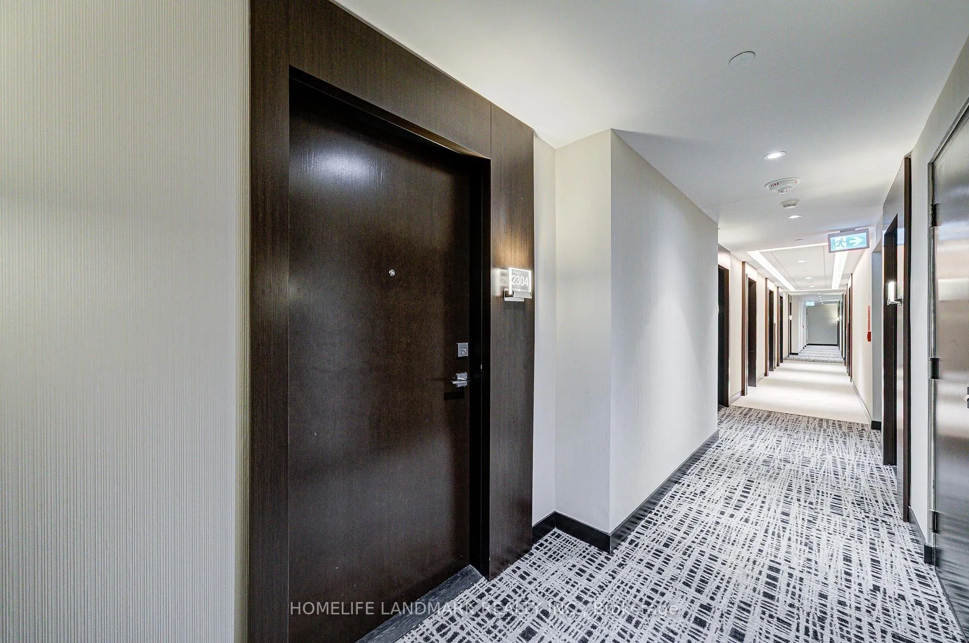 Photo 6 of Unit 2304, 2221 Yonge Street, Toronto, Mount Pleasant West — HOMEH
