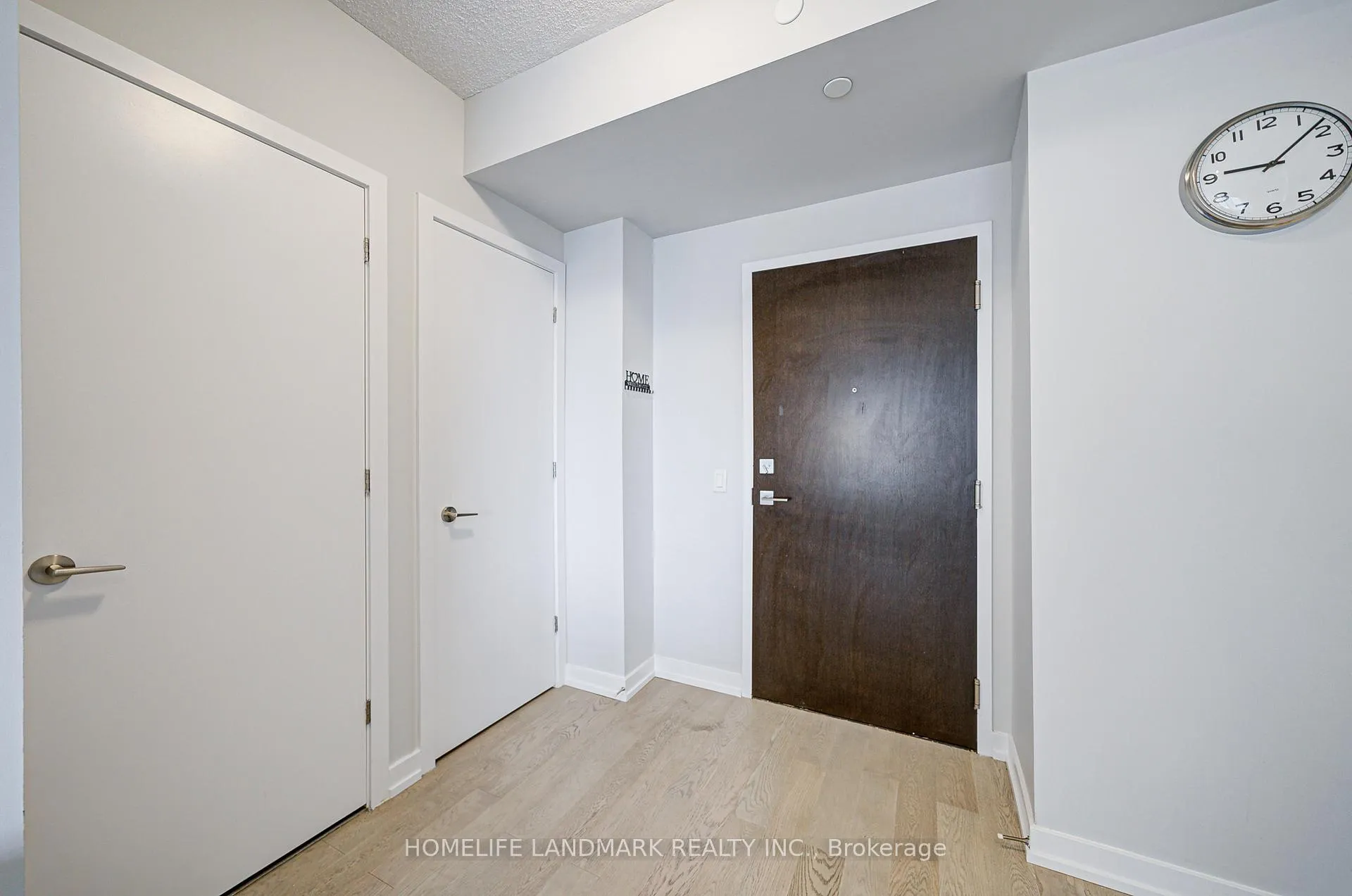 Photo 7 of Unit 2304, 2221 Yonge Street, Toronto, Mount Pleasant West — HOMEH
