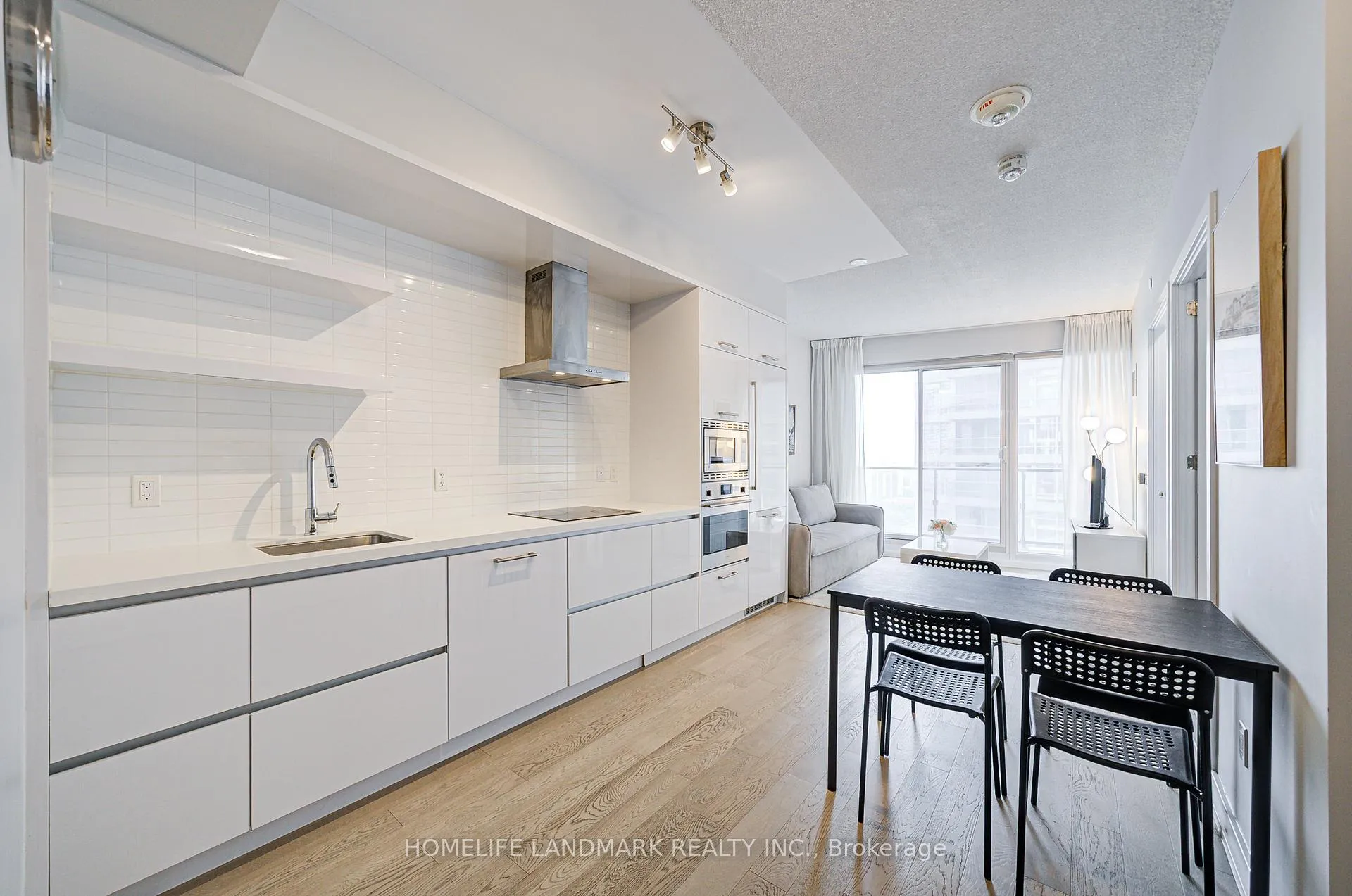 Photo 10 of Unit 2304, 2221 Yonge Street, Toronto, Mount Pleasant West — HOMEH
