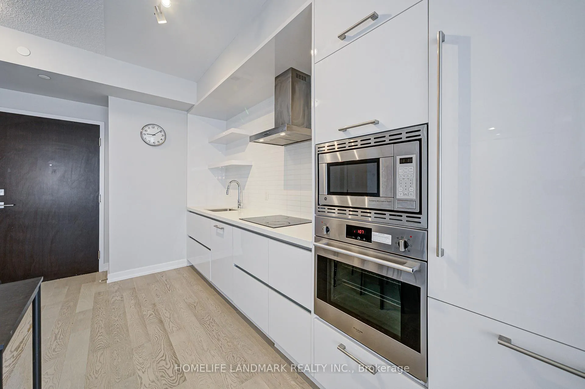 Photo 14 of Unit 2304, 2221 Yonge Street, Toronto, Mount Pleasant West — HOMEH