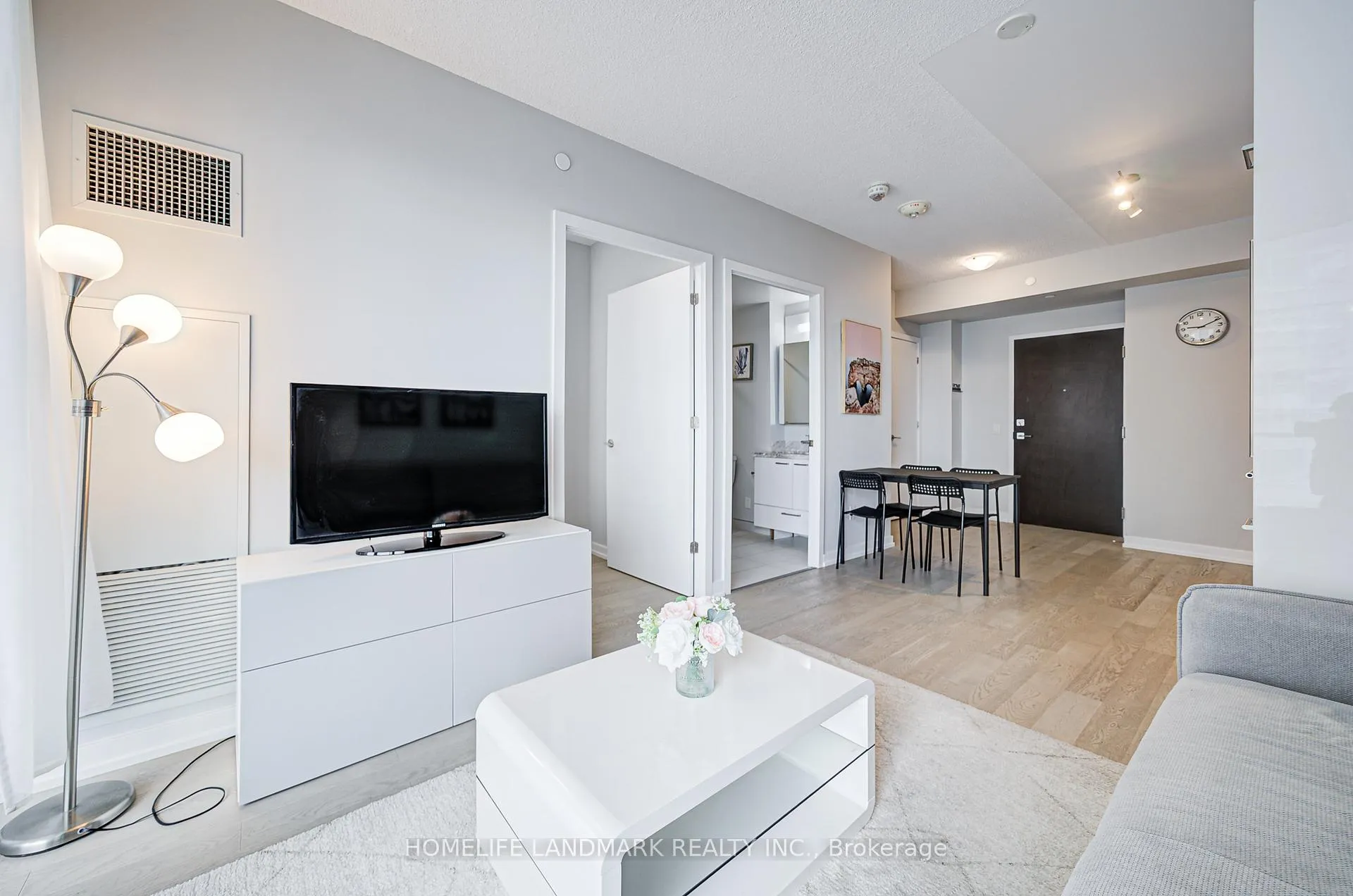 Photo 23 of Unit 2304, 2221 Yonge Street, Toronto, Mount Pleasant West — HOMEH